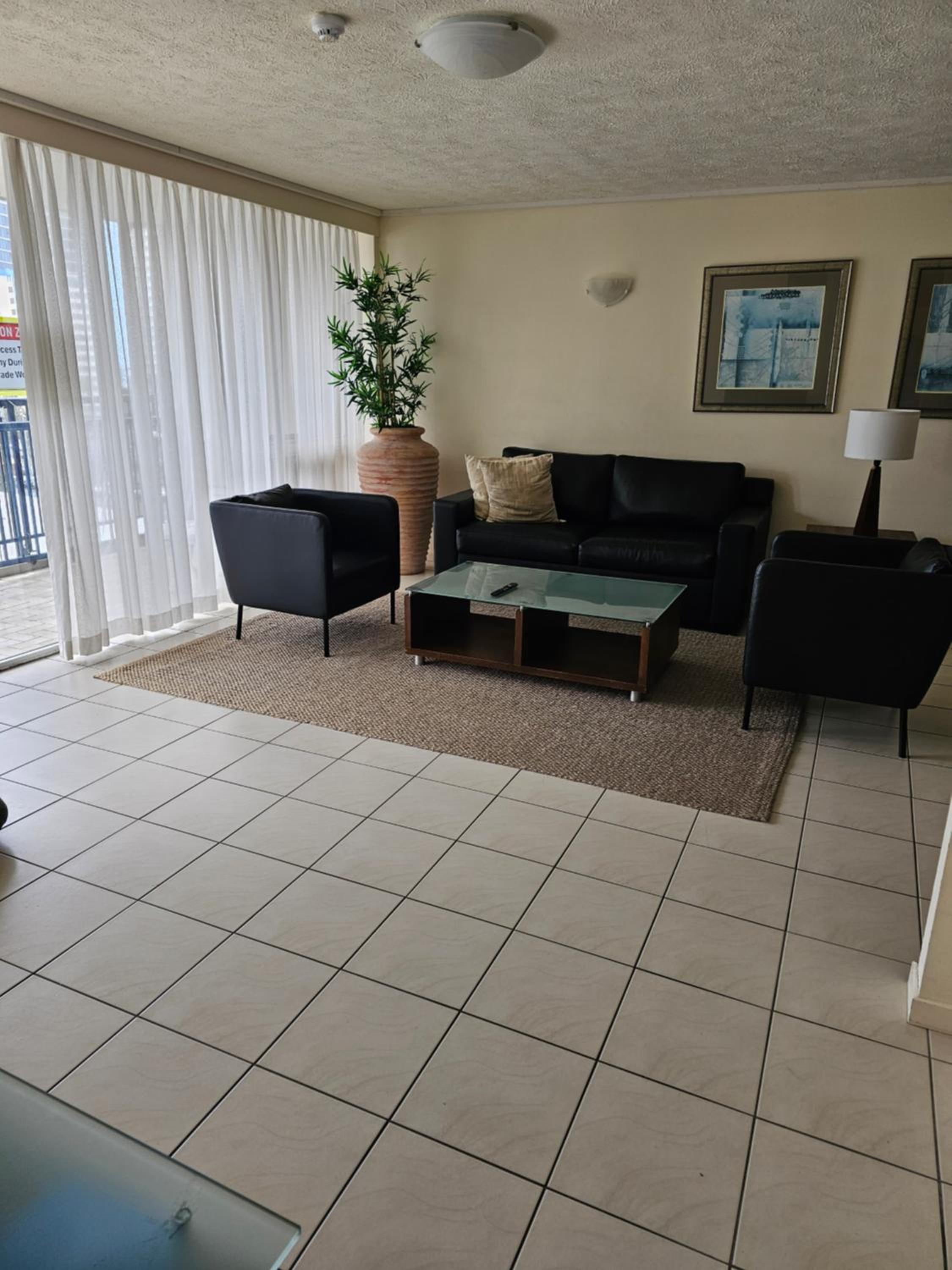 Budget Two-Bedroom Apartment - (Maximum 5 Guests)