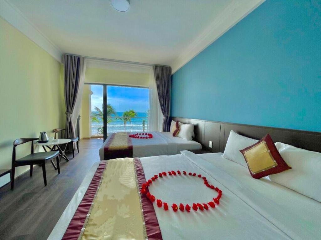 Family Room with Sea View photo 1