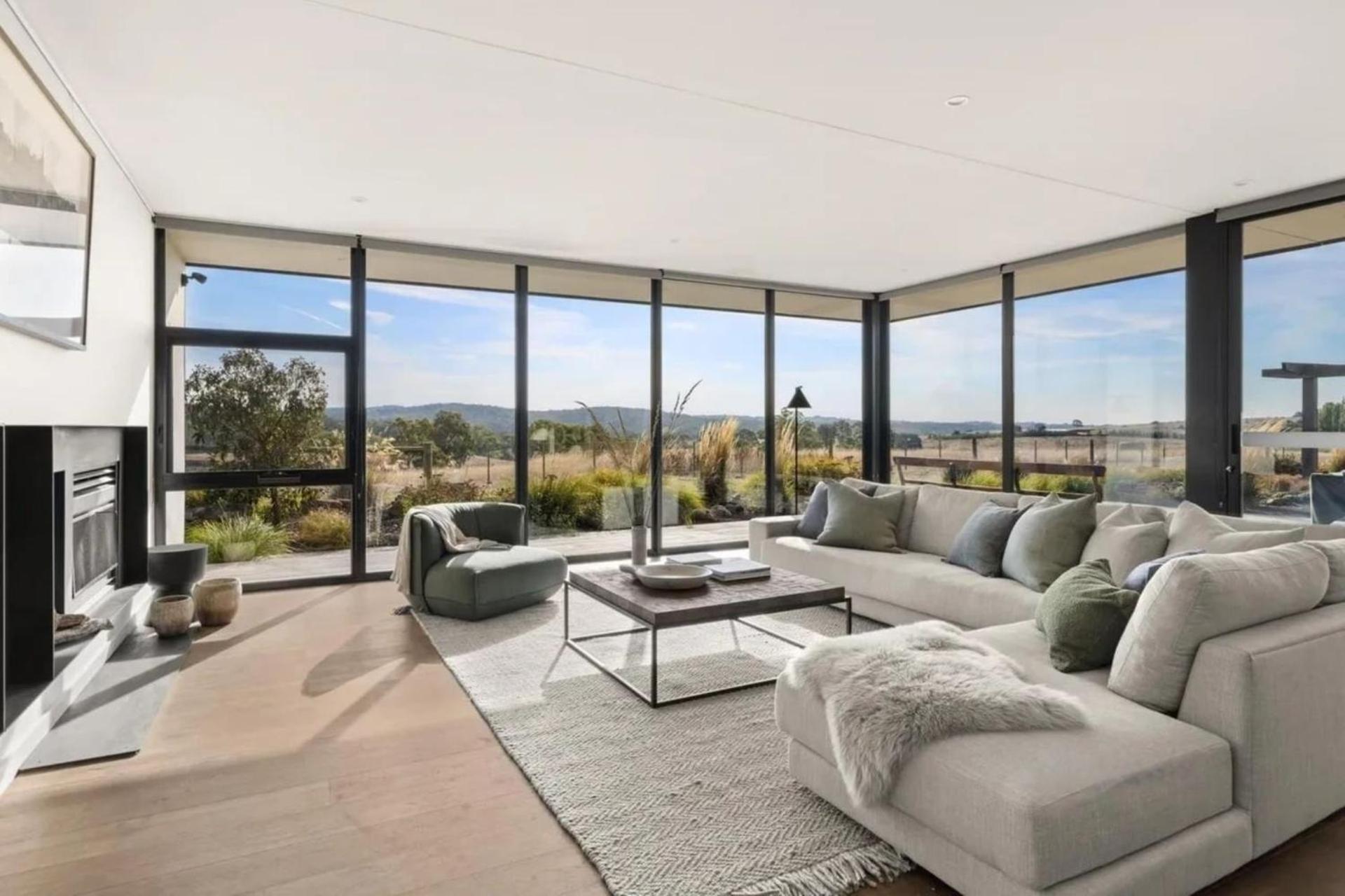 Four-Bedroom House photo 1
