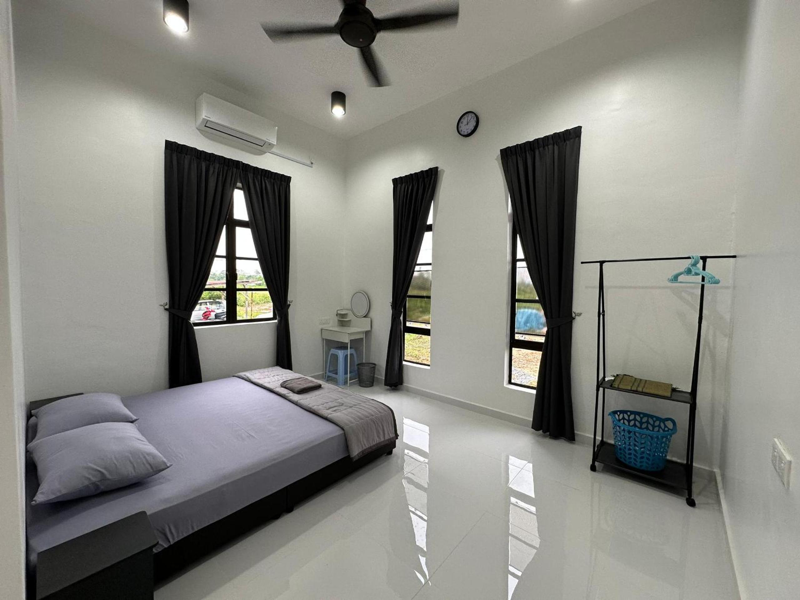 One-Bedroom House photo 3