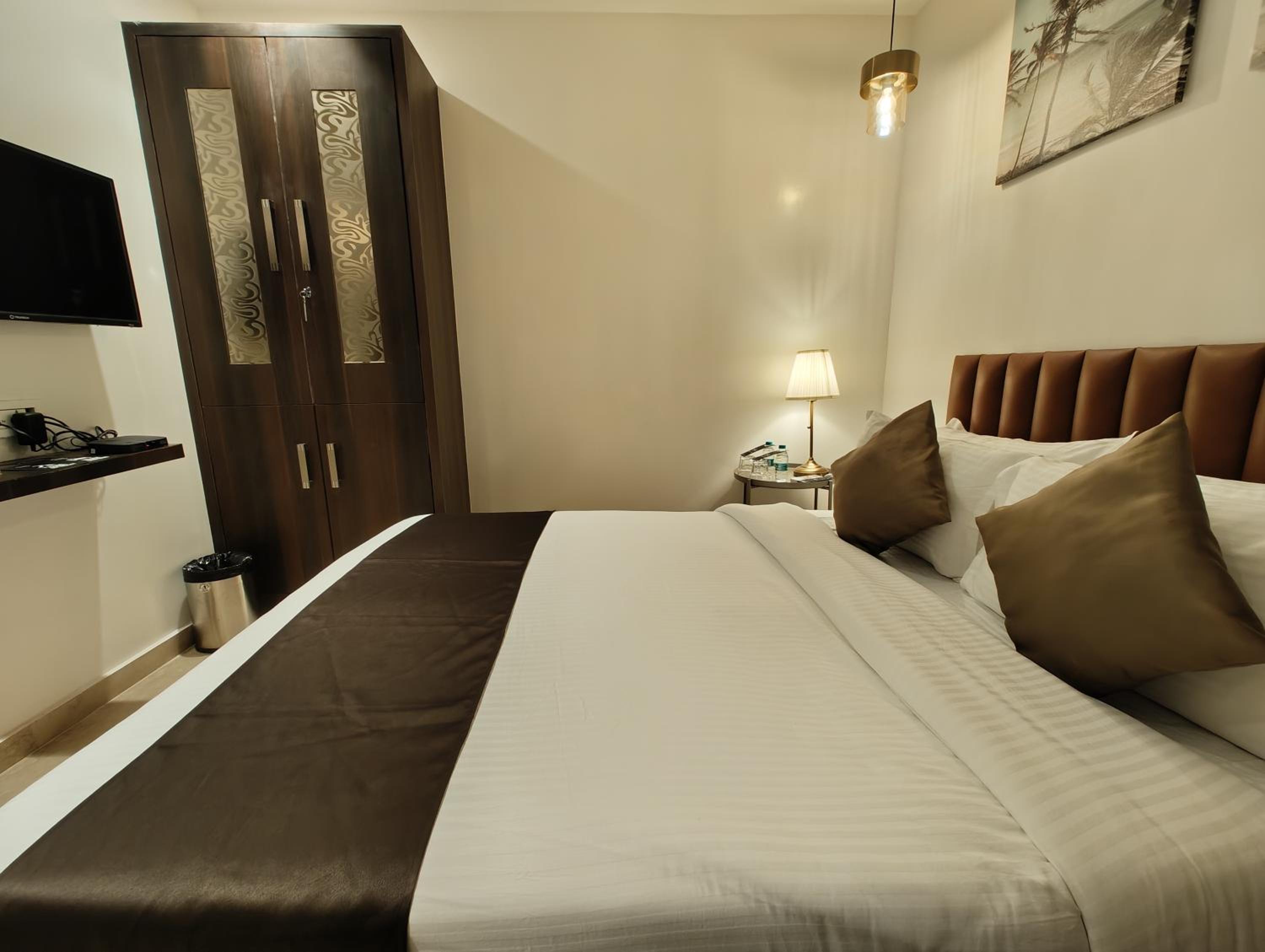 Deluxe Double Room - Photo 6