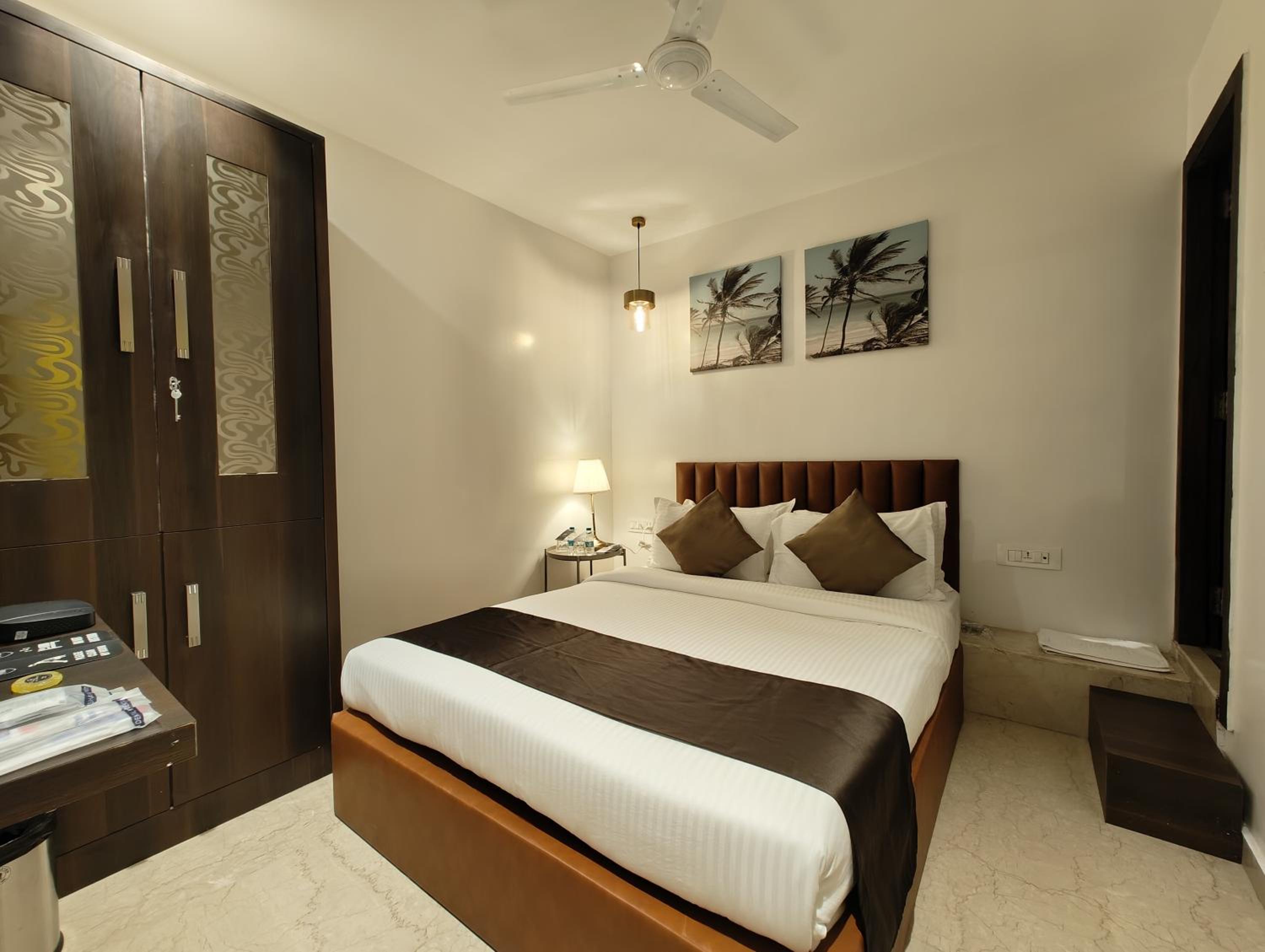 Deluxe Double Room - Photo 1
