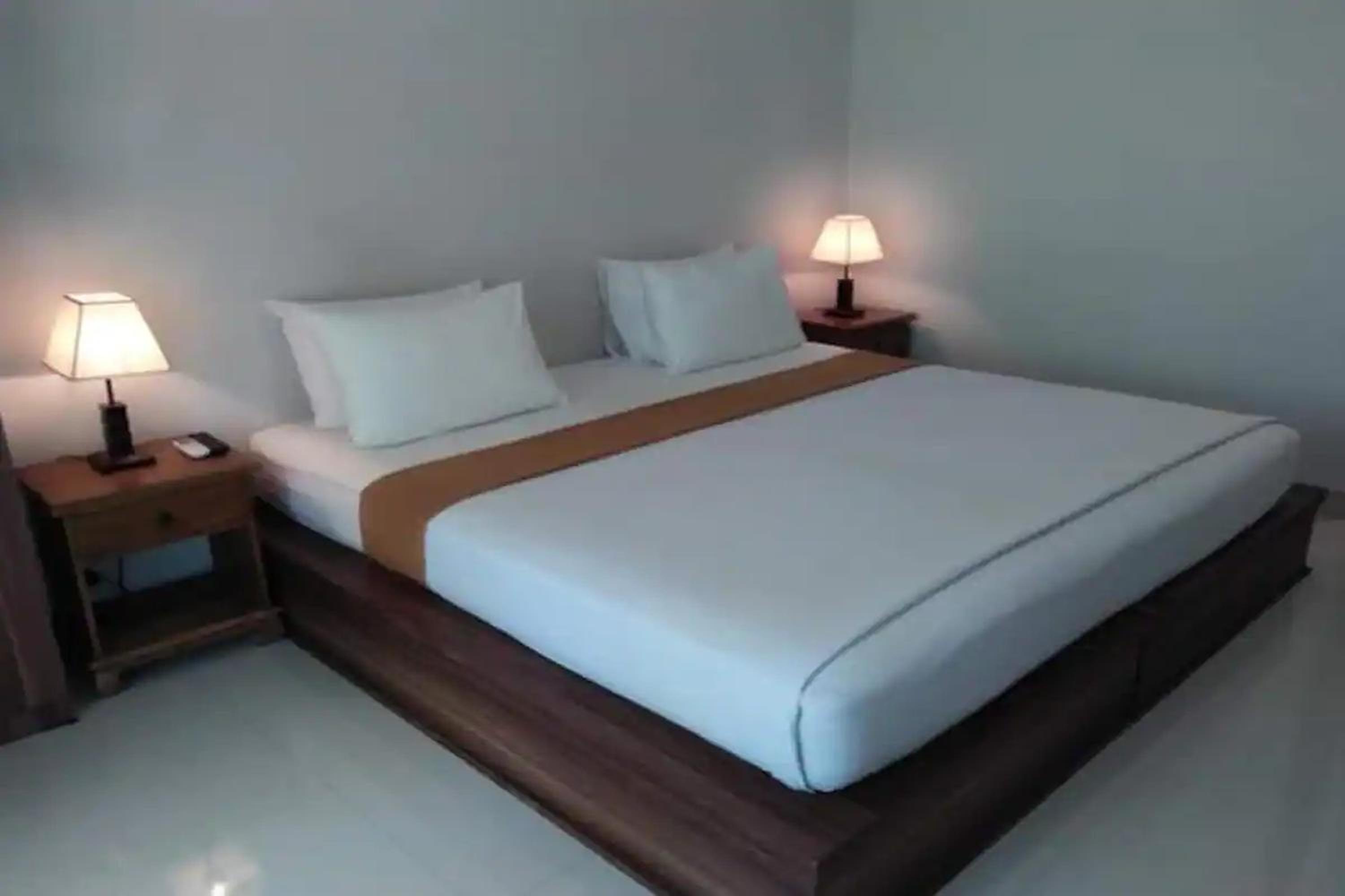 Standard Double Room - Photo 5
