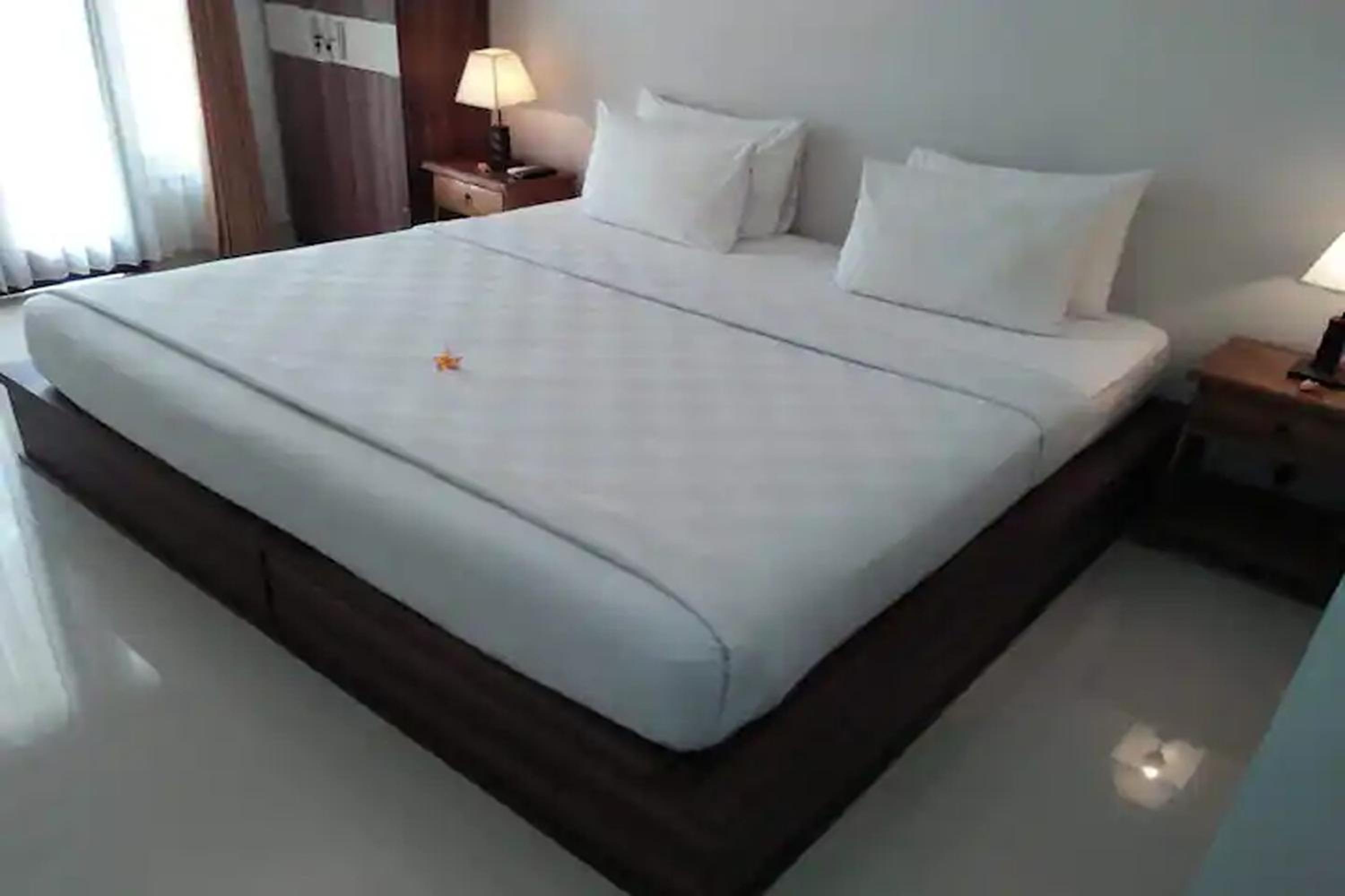 Standard Double Room - Photo 10