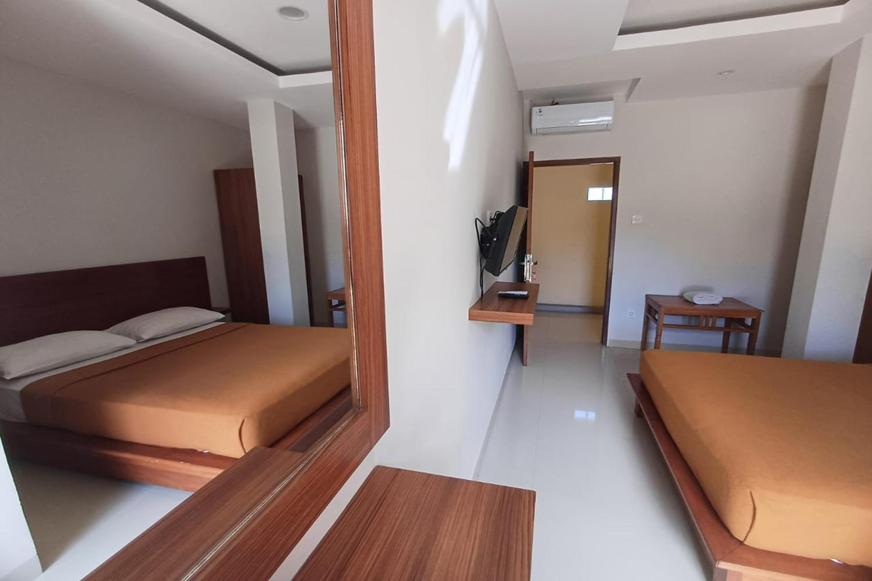 Standard Double Room - Photo 32