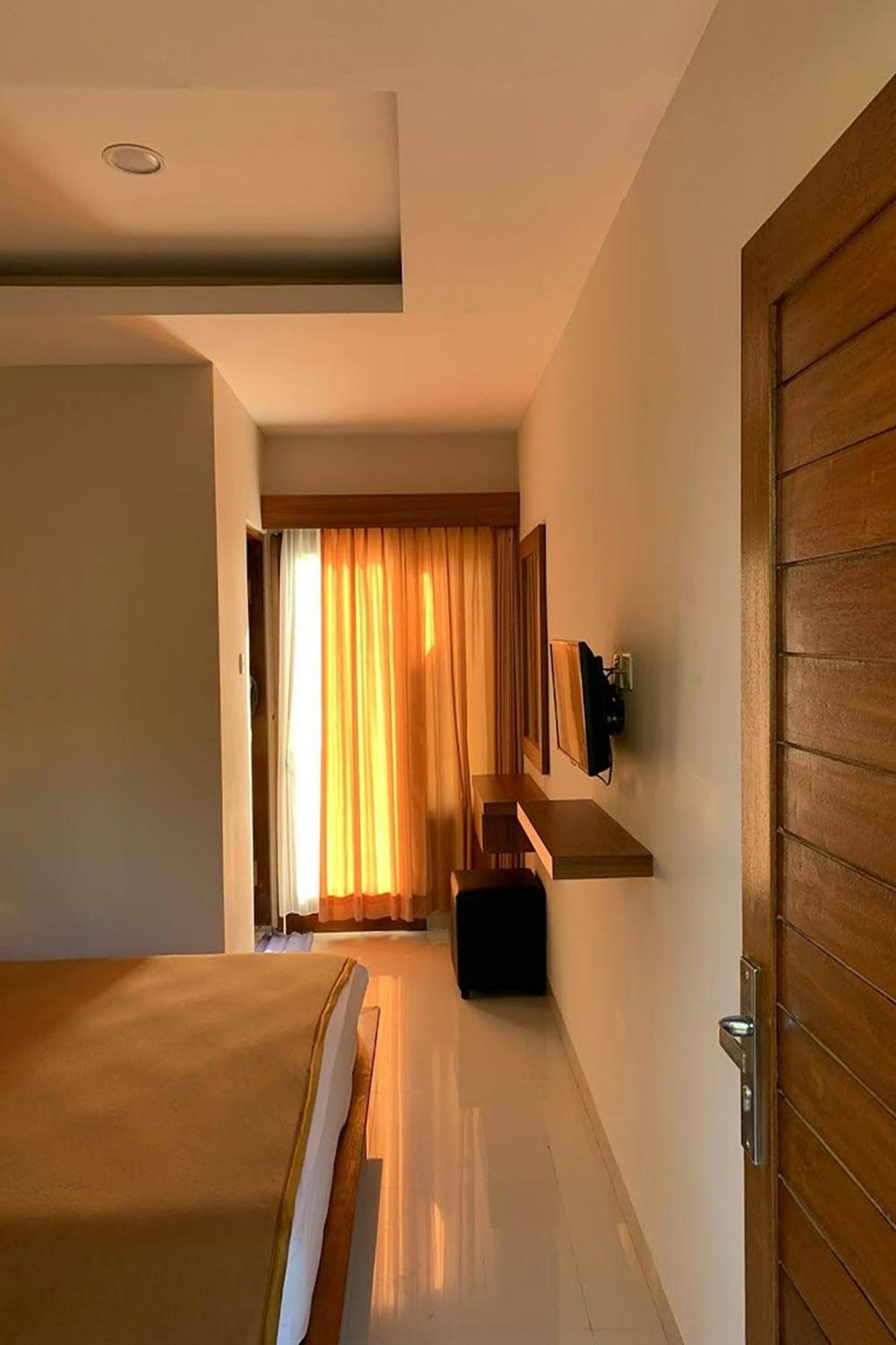 Standard Double Room - Photo 25