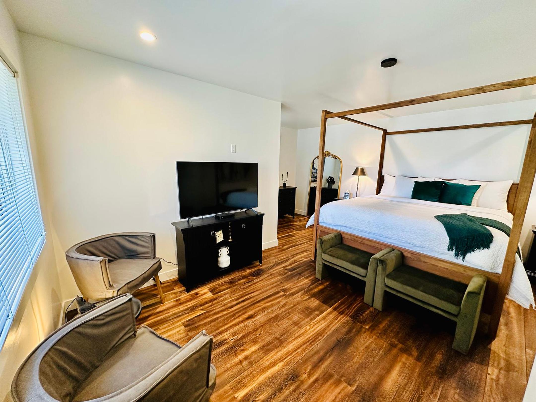 Two-Bedroom Apartment - Photo 4