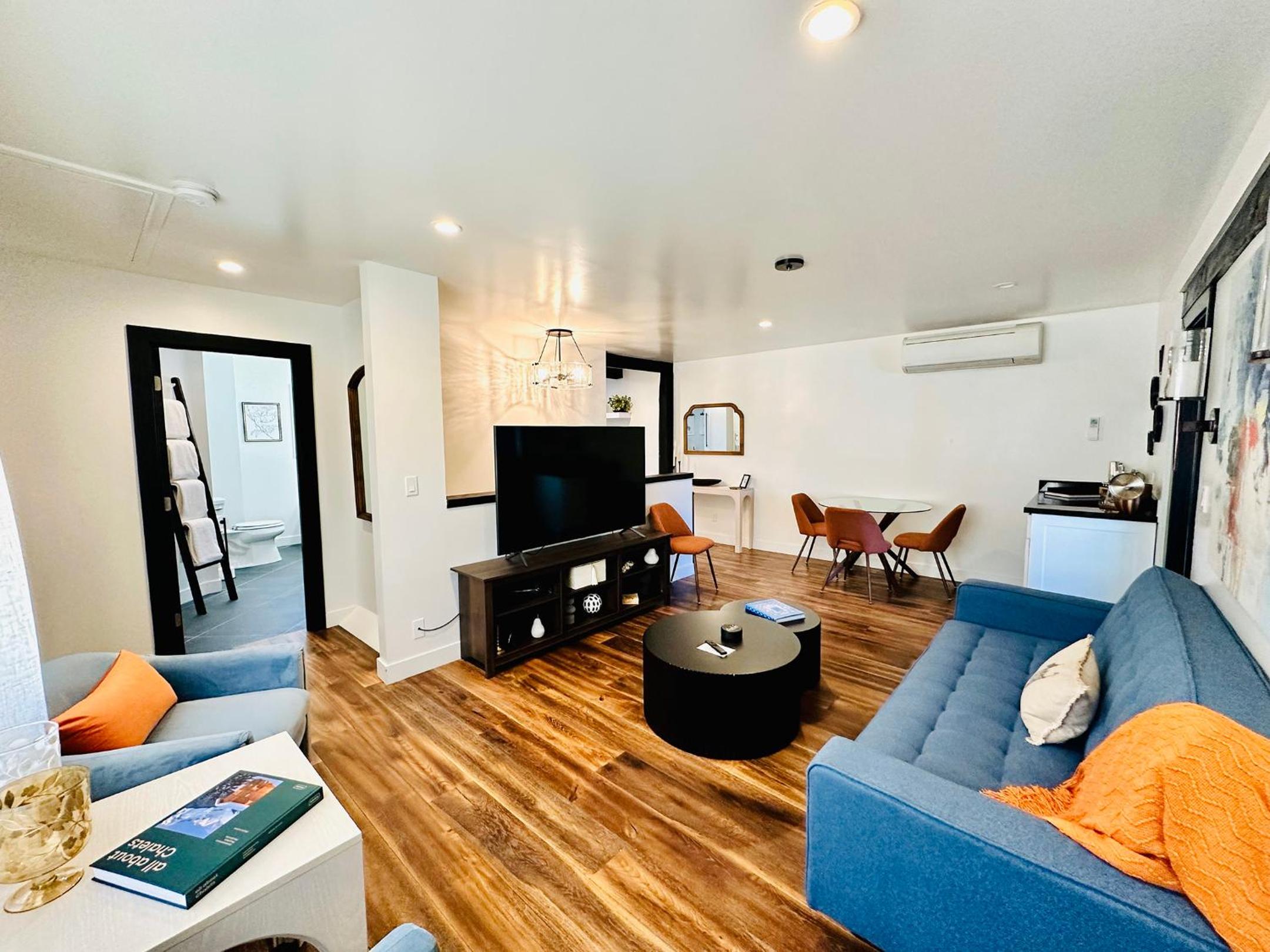 Two-Bedroom Apartment - Photo 16