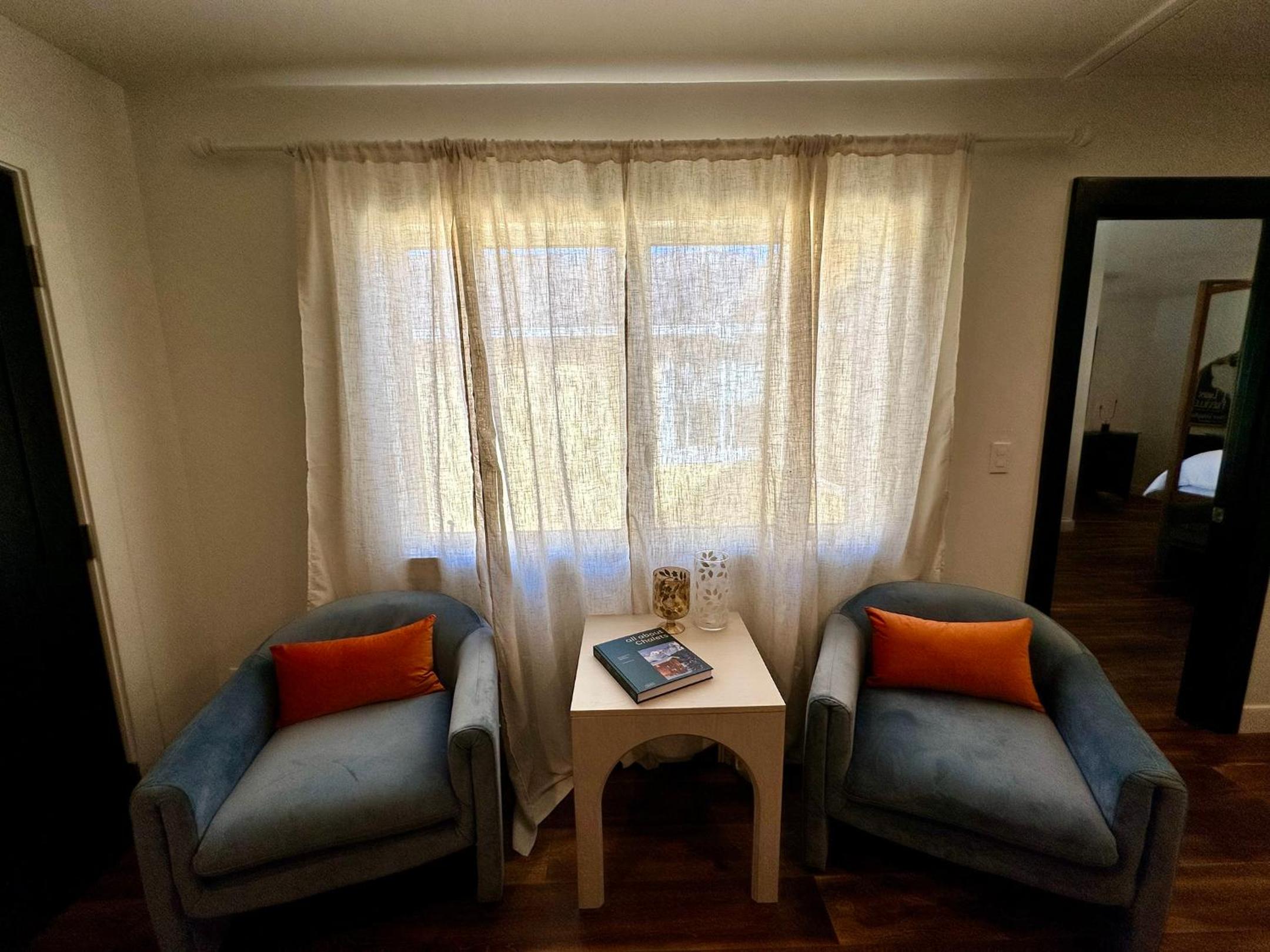 Two-Bedroom Apartment - Photo 12