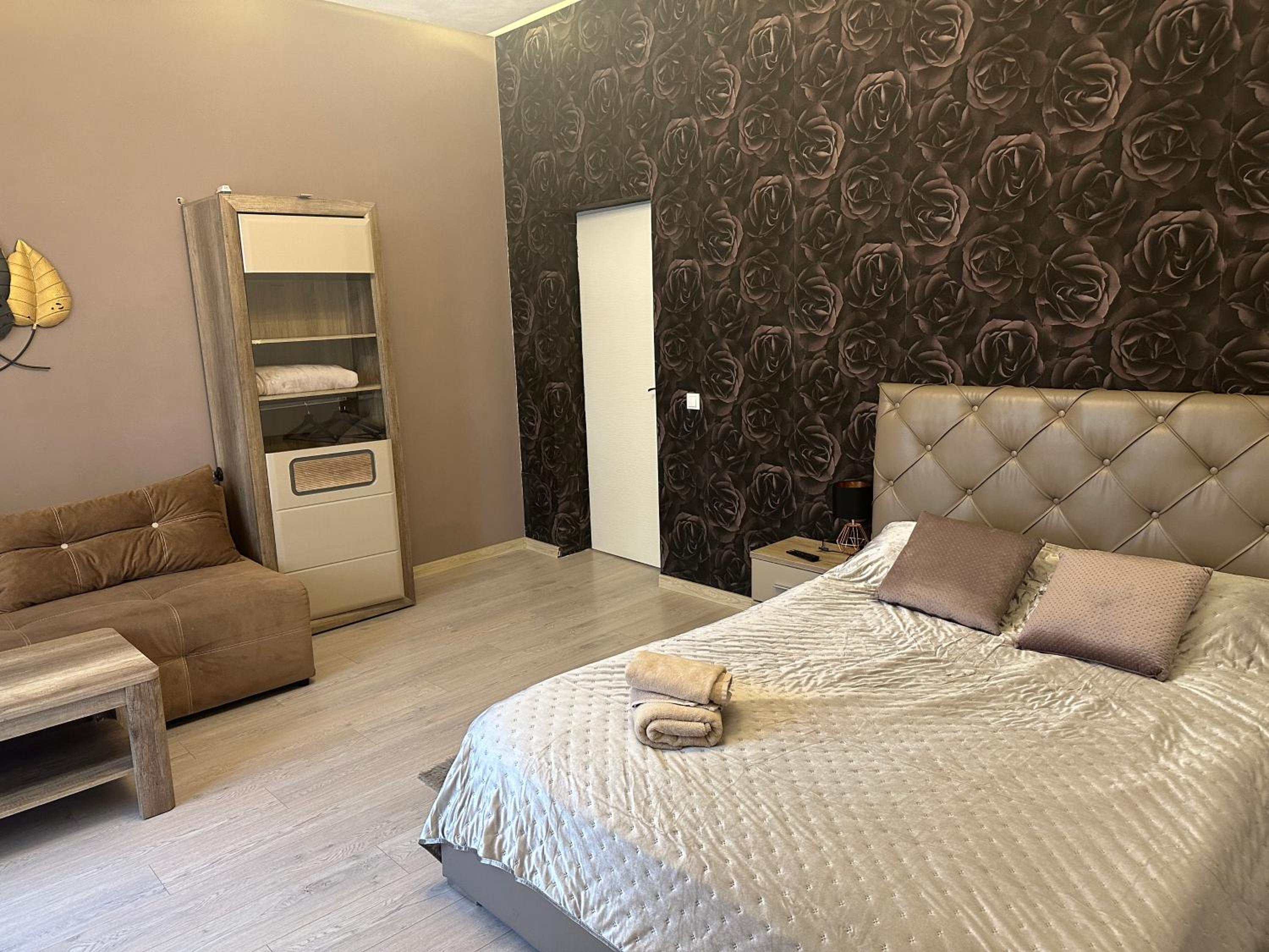 Two-Bedroom Apartment - Photo 1