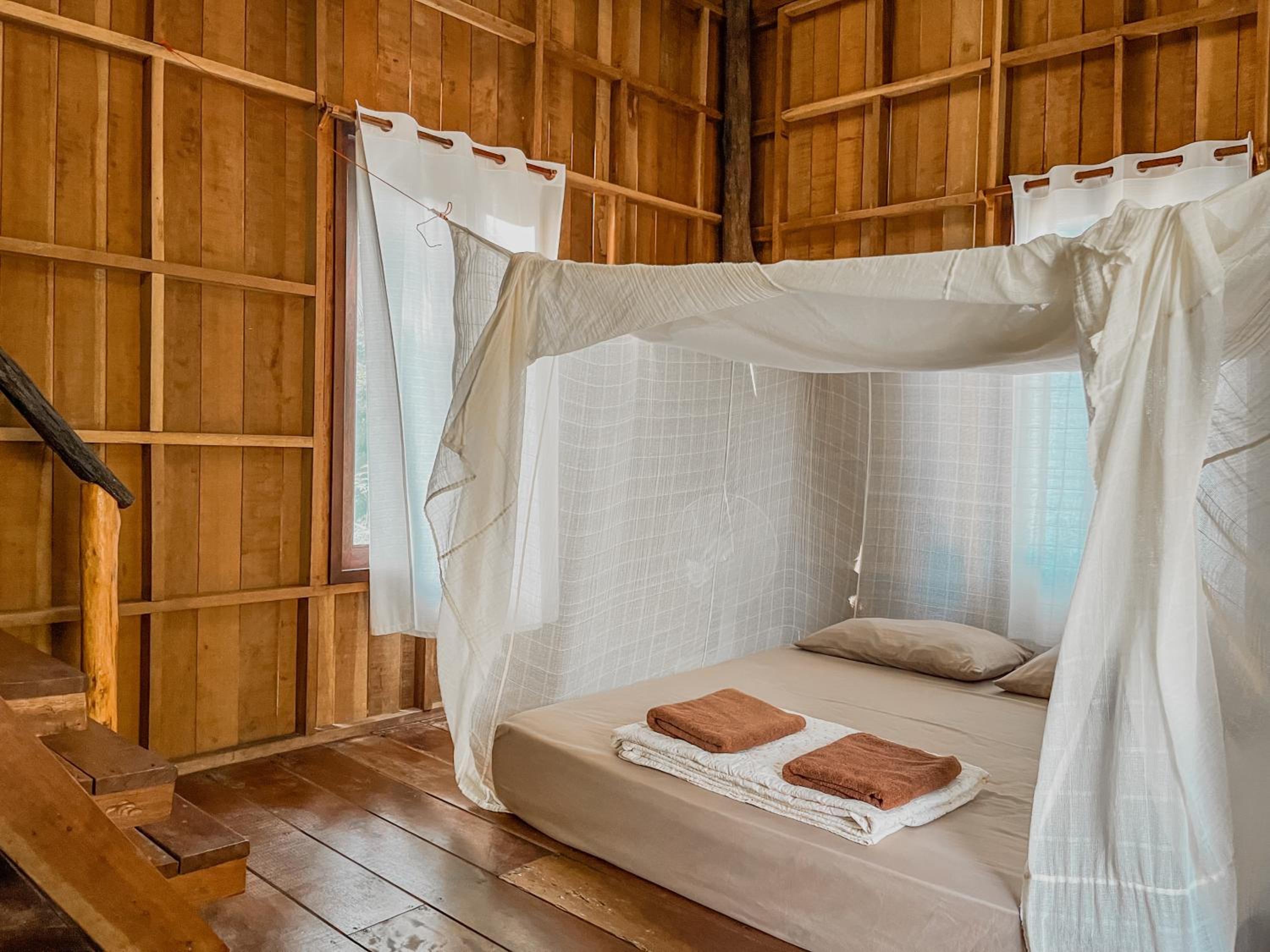 Family Room with Private Bathroom - Photo 10
