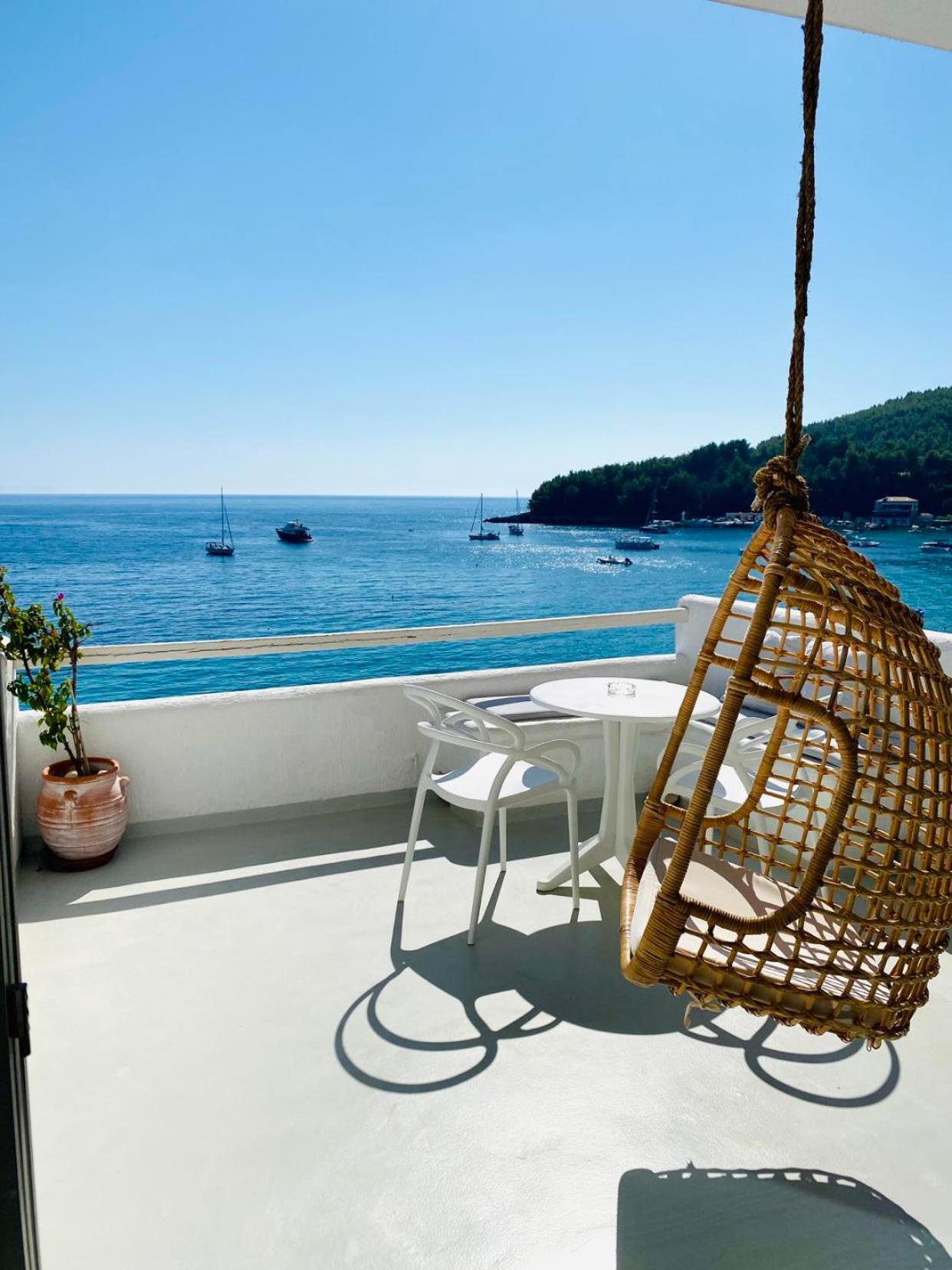 Superior Double Room with Balcony and Sea View photo 1