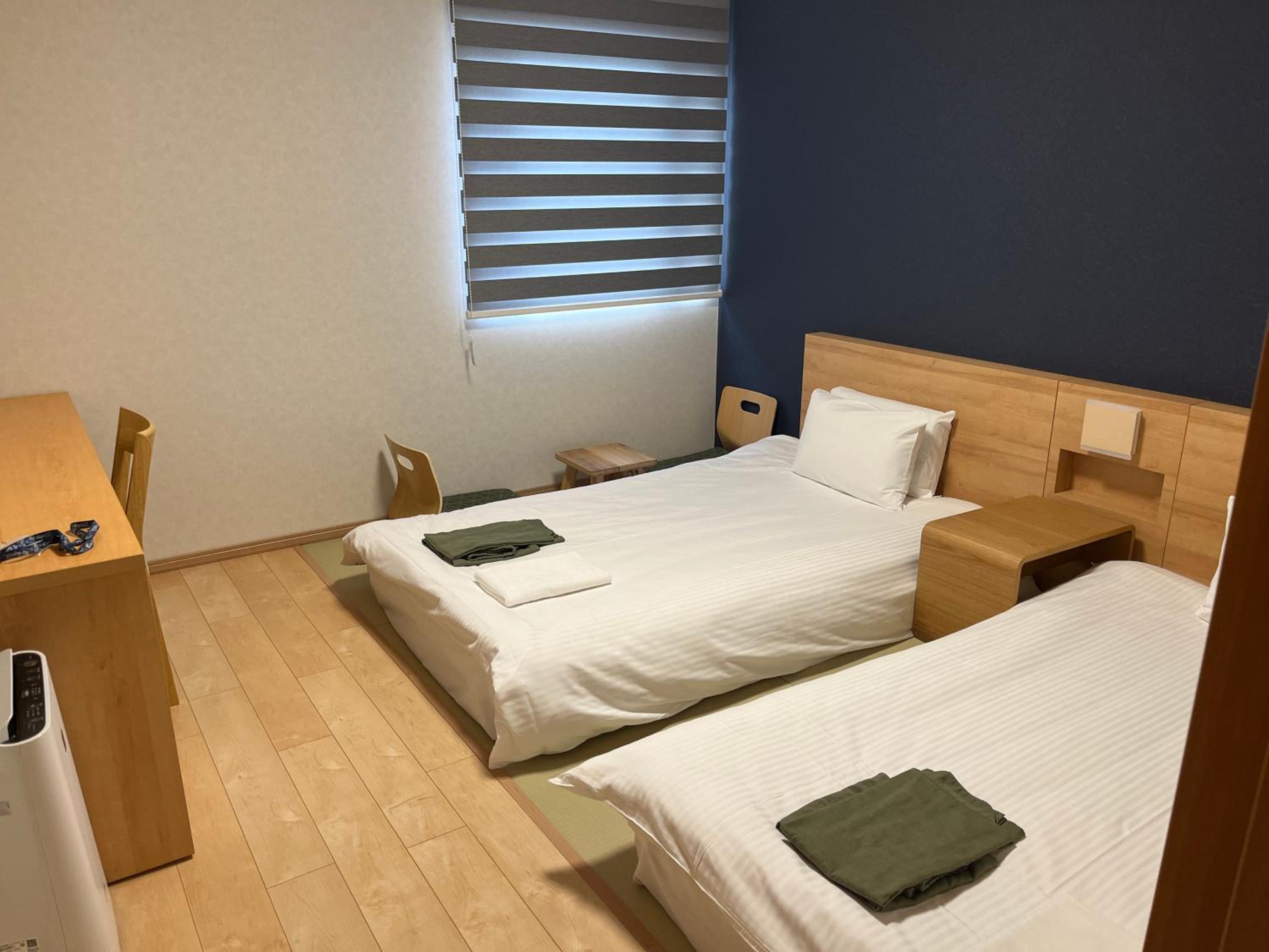 Standard Twin Room - Photo 1