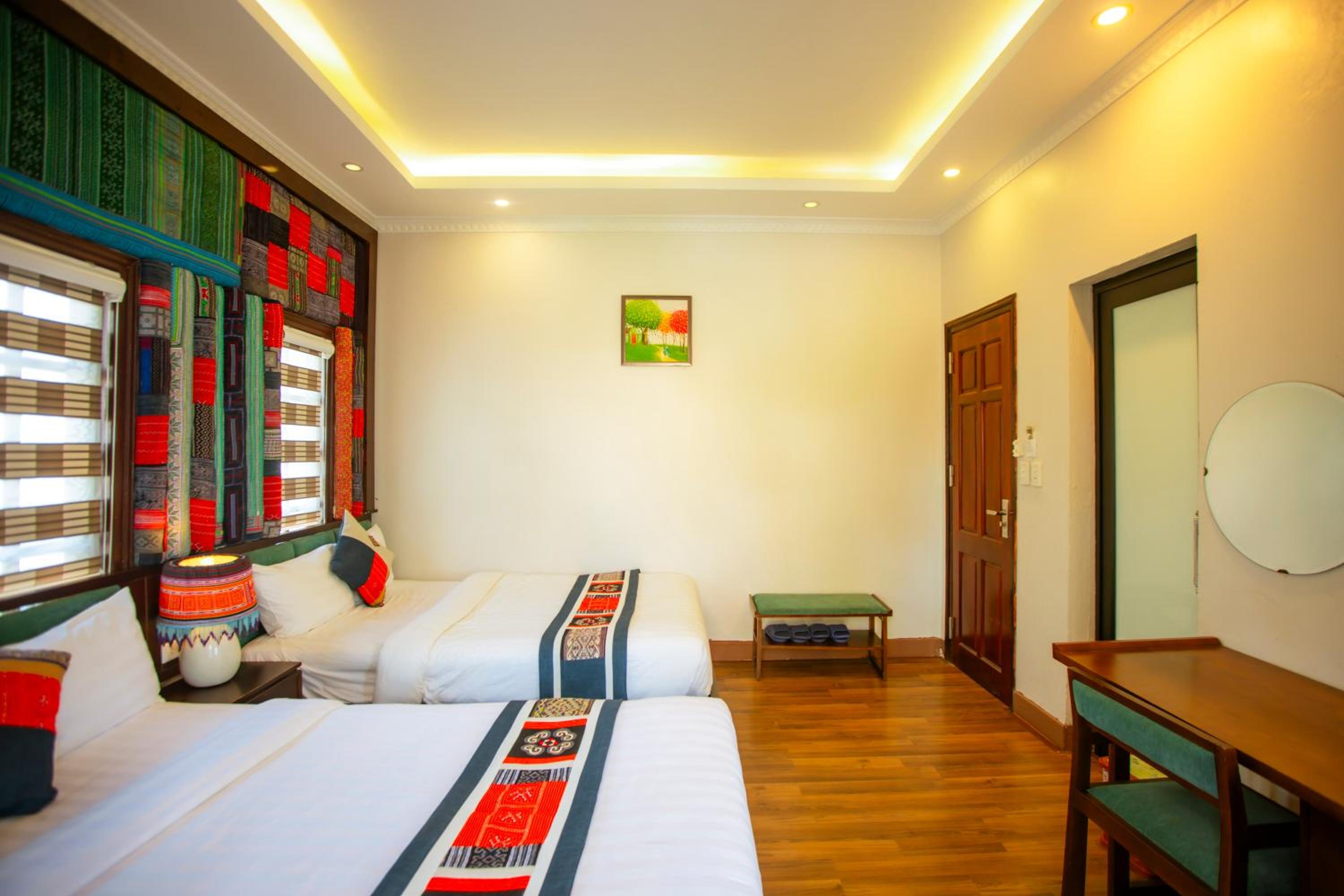 Quadruple Room with Balcony photo 3