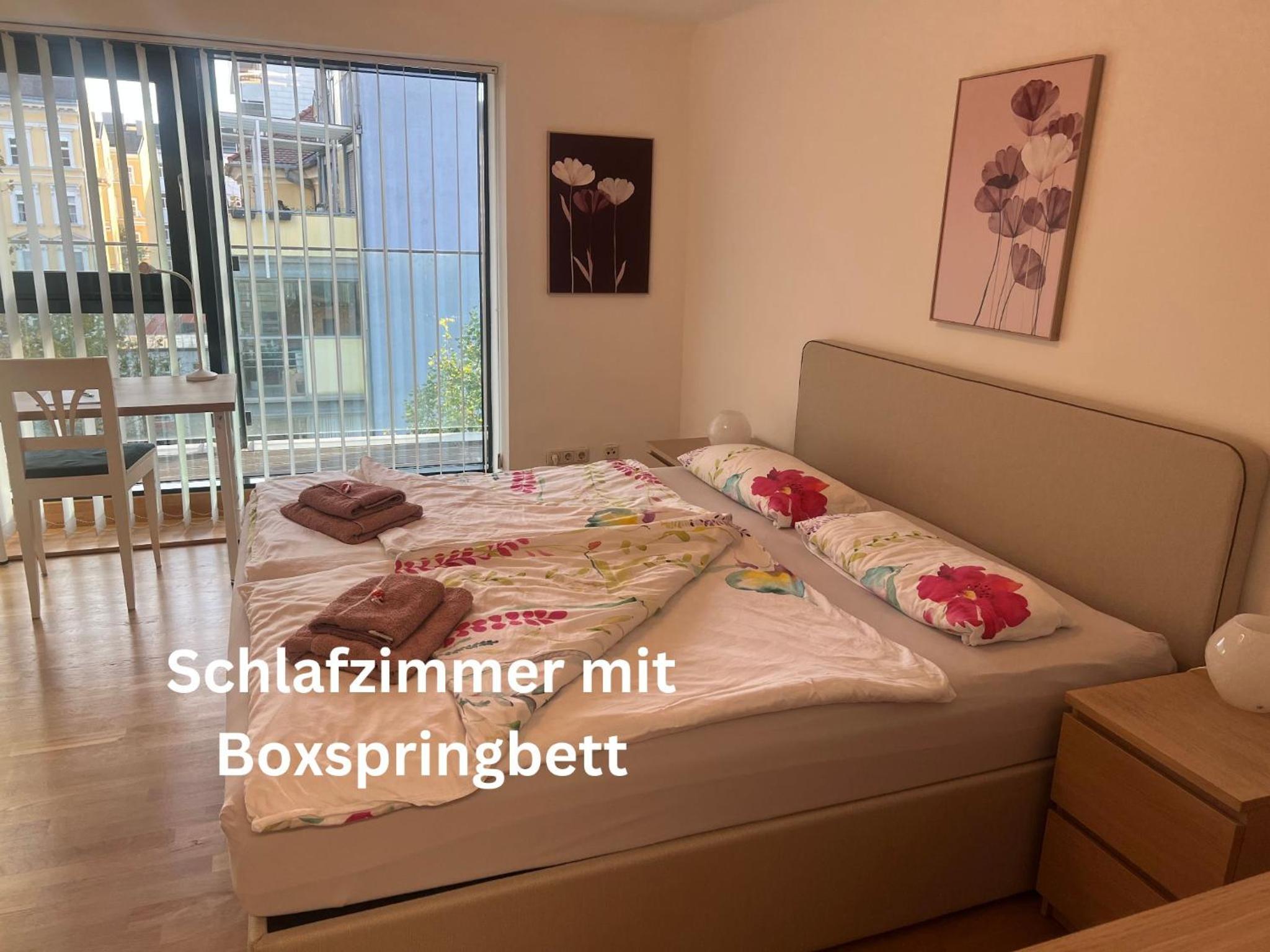 One-Bedroom Apartment photo 1