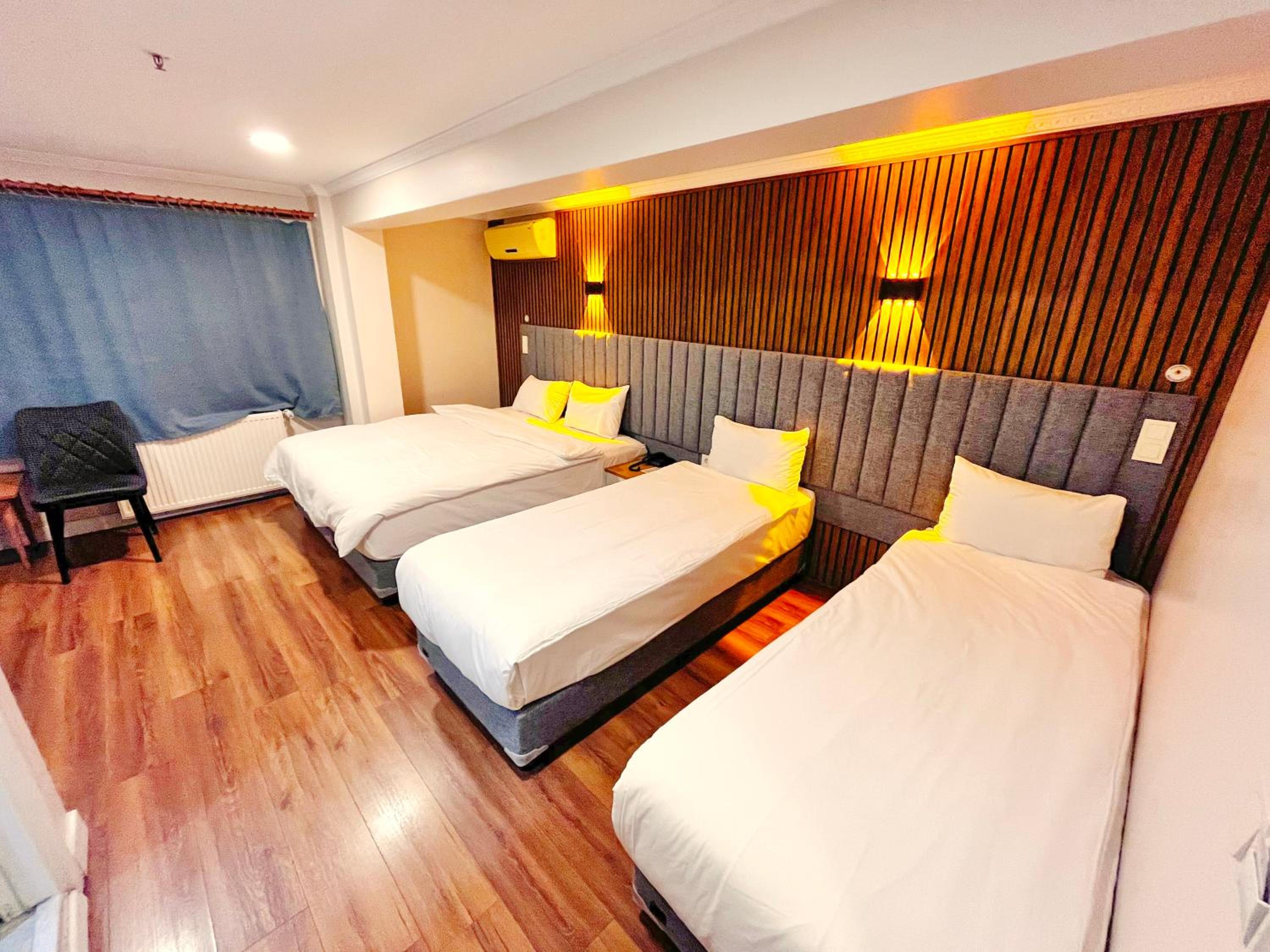Quadruple Room photo 2