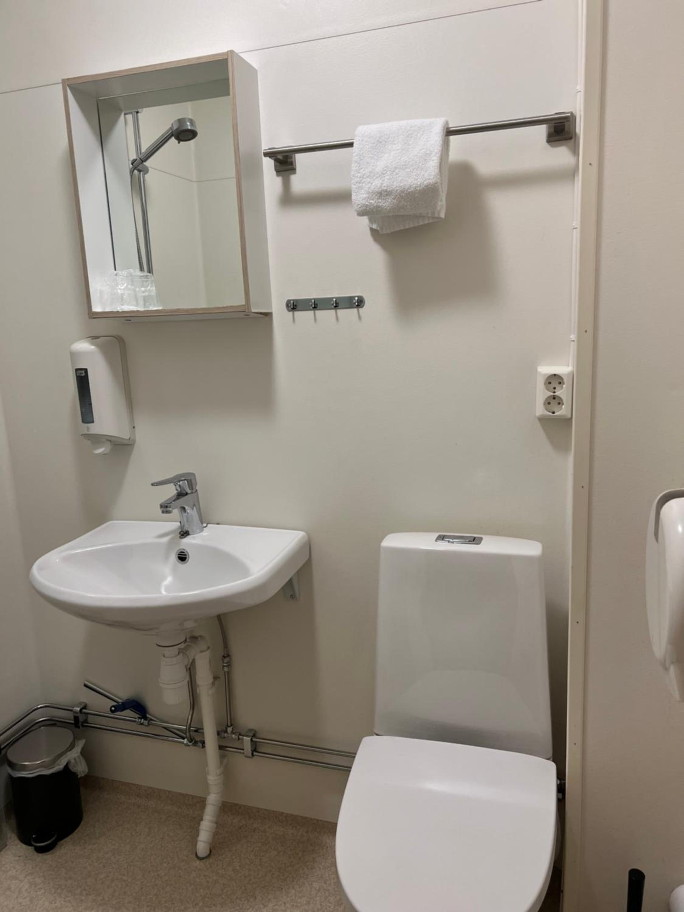 Standard Triple Room with Free Parking photo 3
