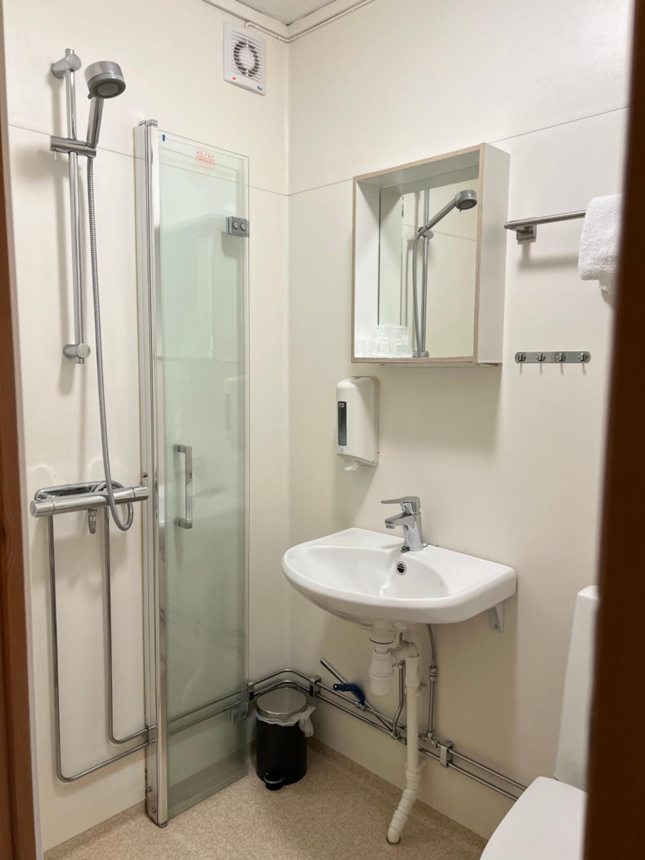 Apartment (3 Adults) with Free Parking photo 3