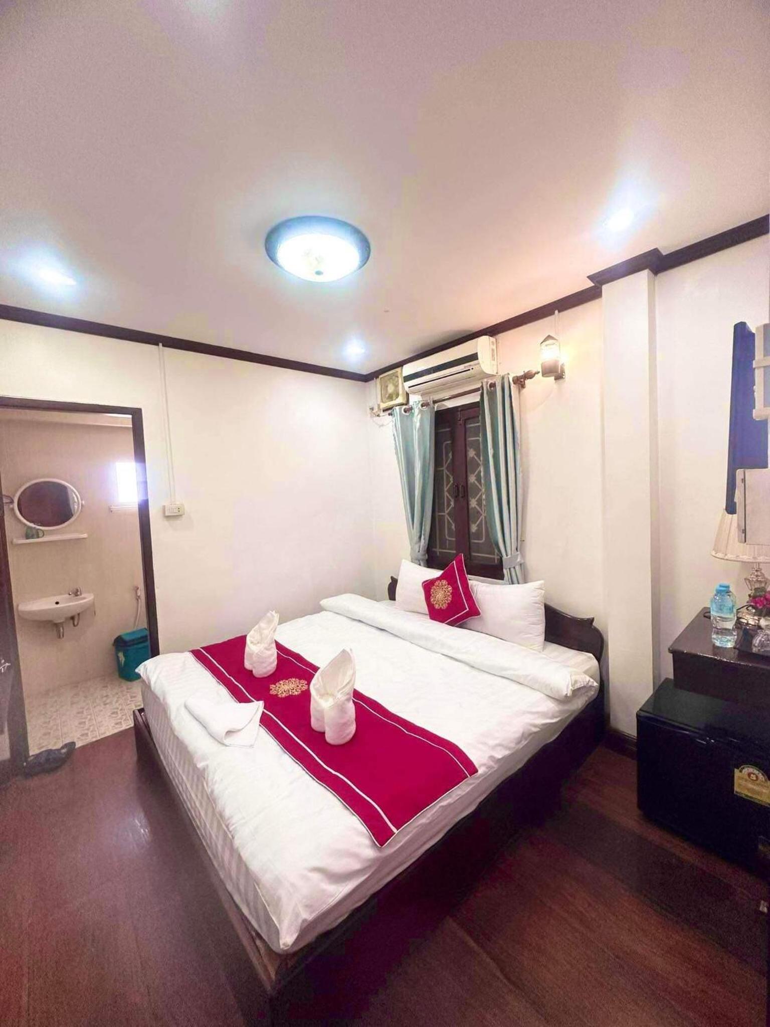 Standard Double Room - Photo 2