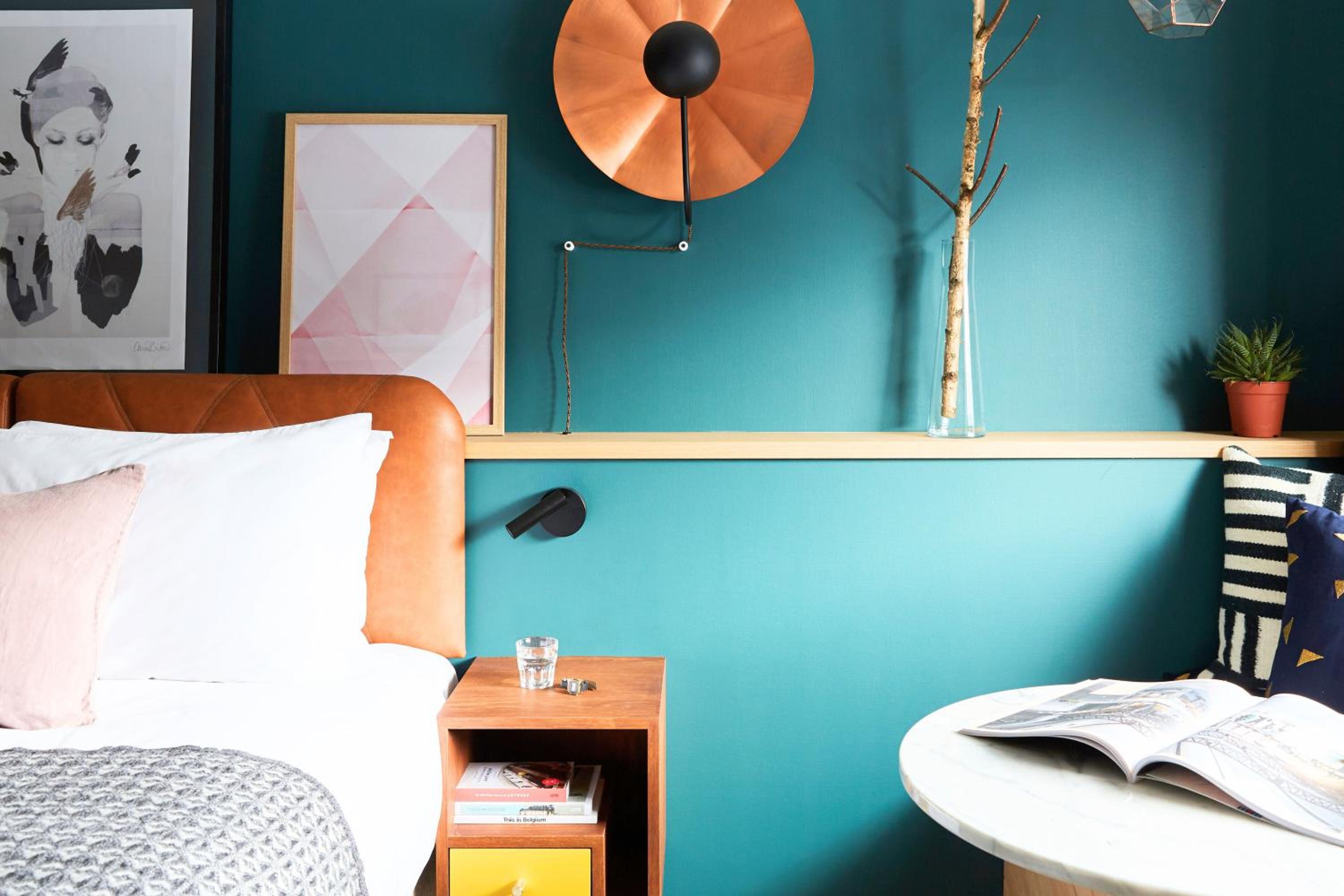 Standard Double Room - Photo 13