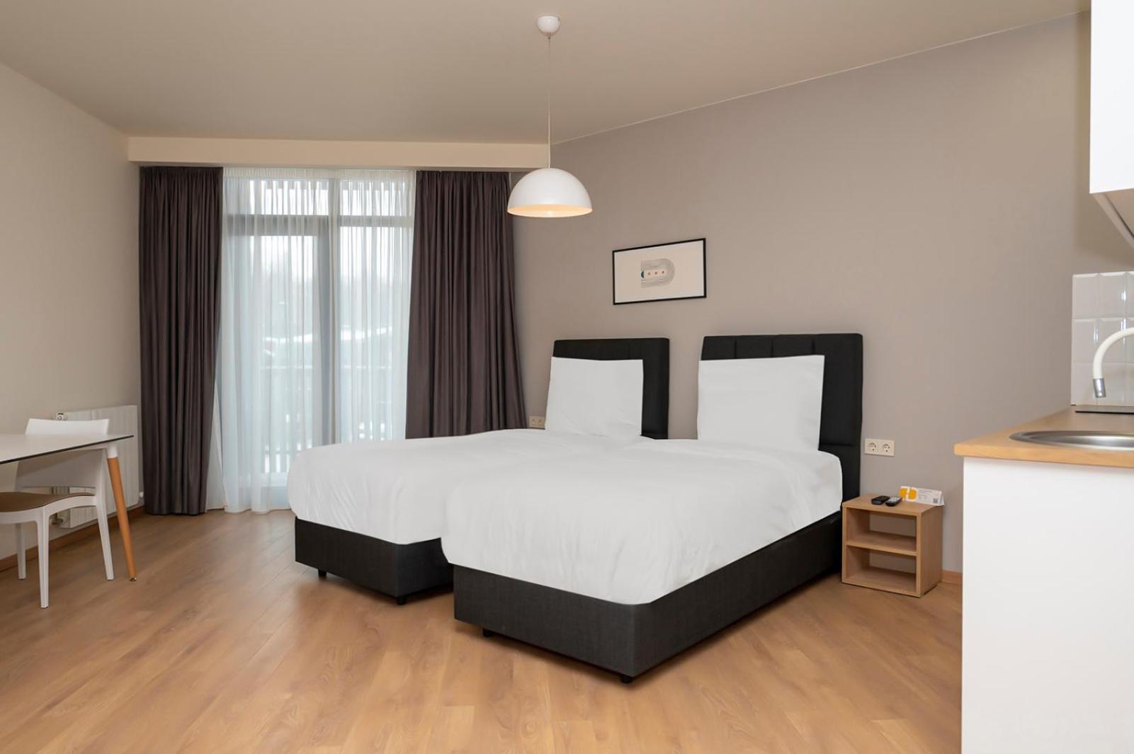 Standard Twin Room with Sofa photo 2