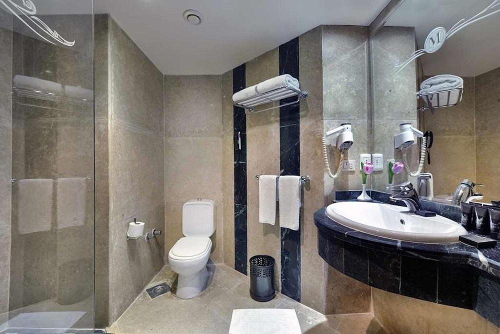 Double Room With Balcony photo 2