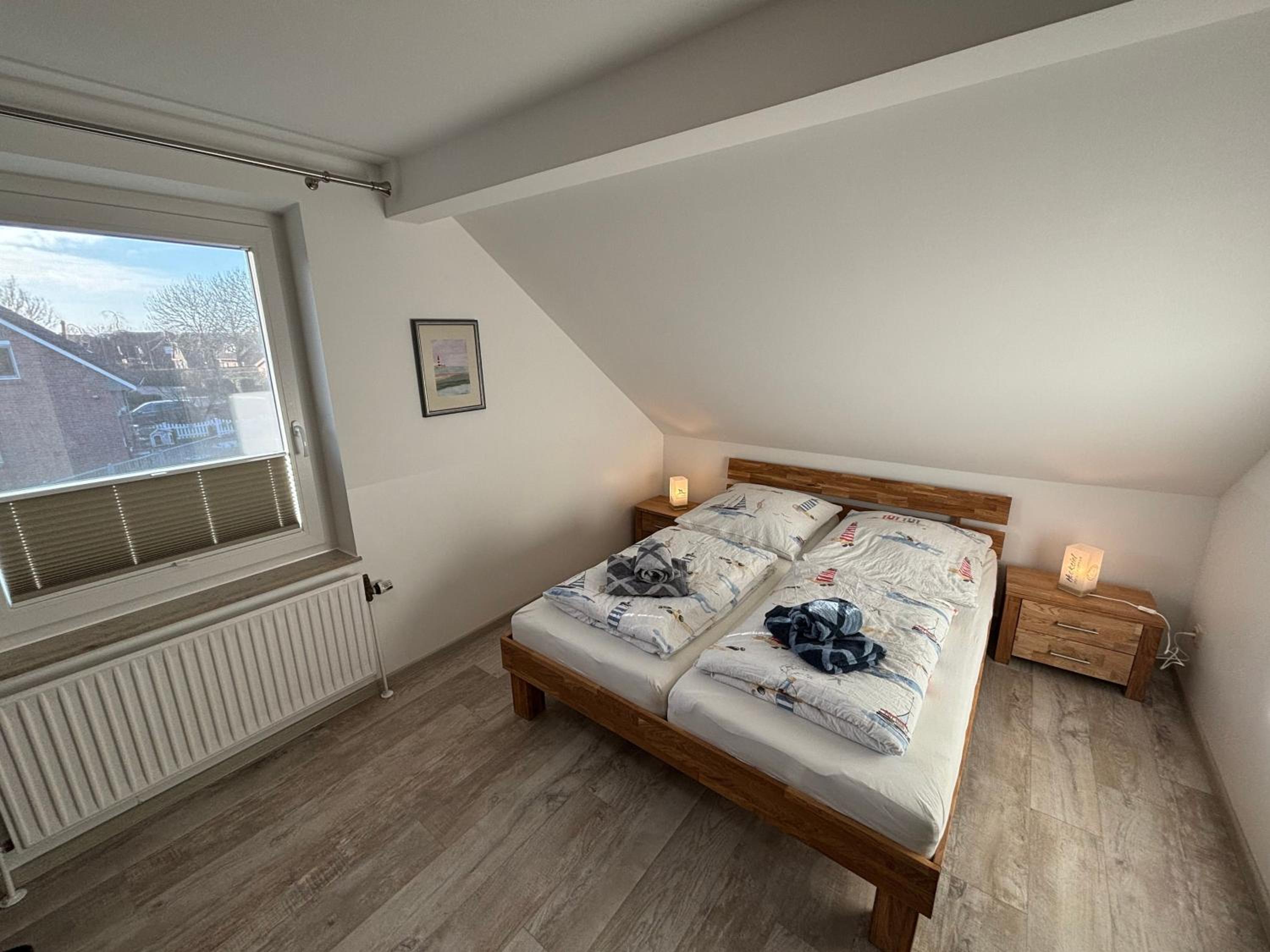 Three-Bedroom House photo 3