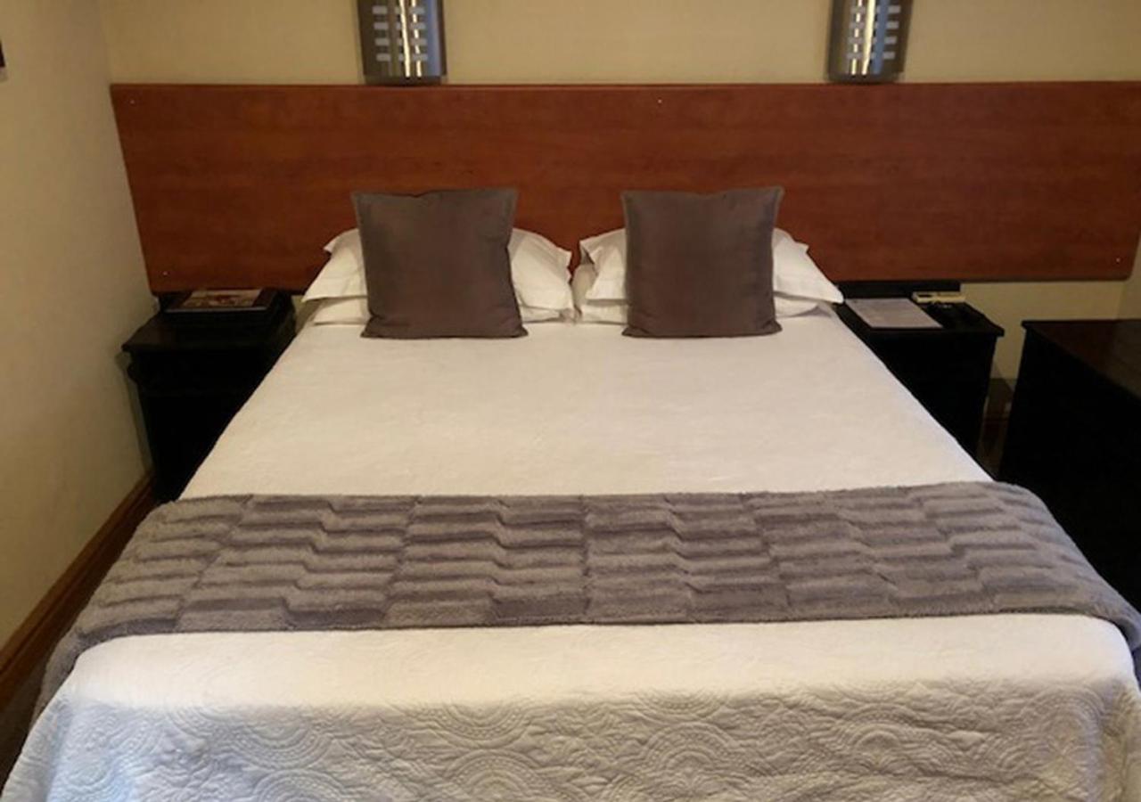 Single Room - Disability Access photo 1