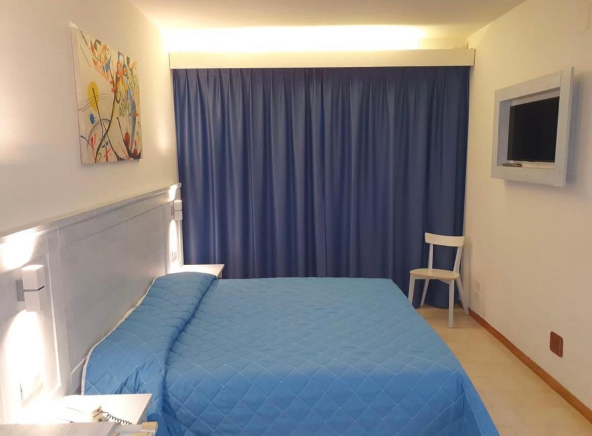 Large Single Room photo 2