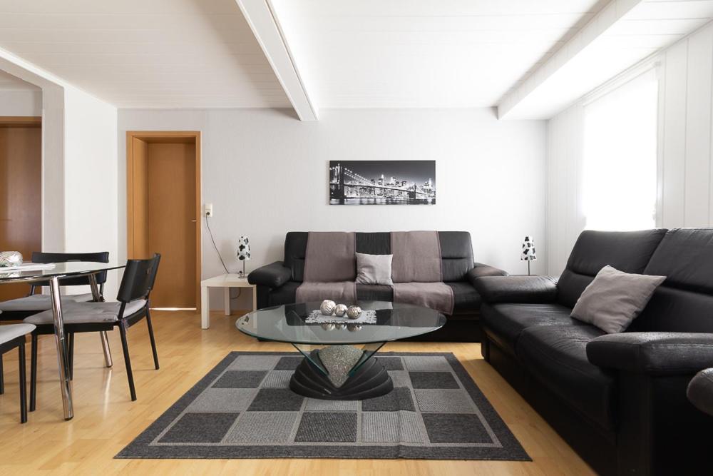 Three-Bedroom Apartment photo 1