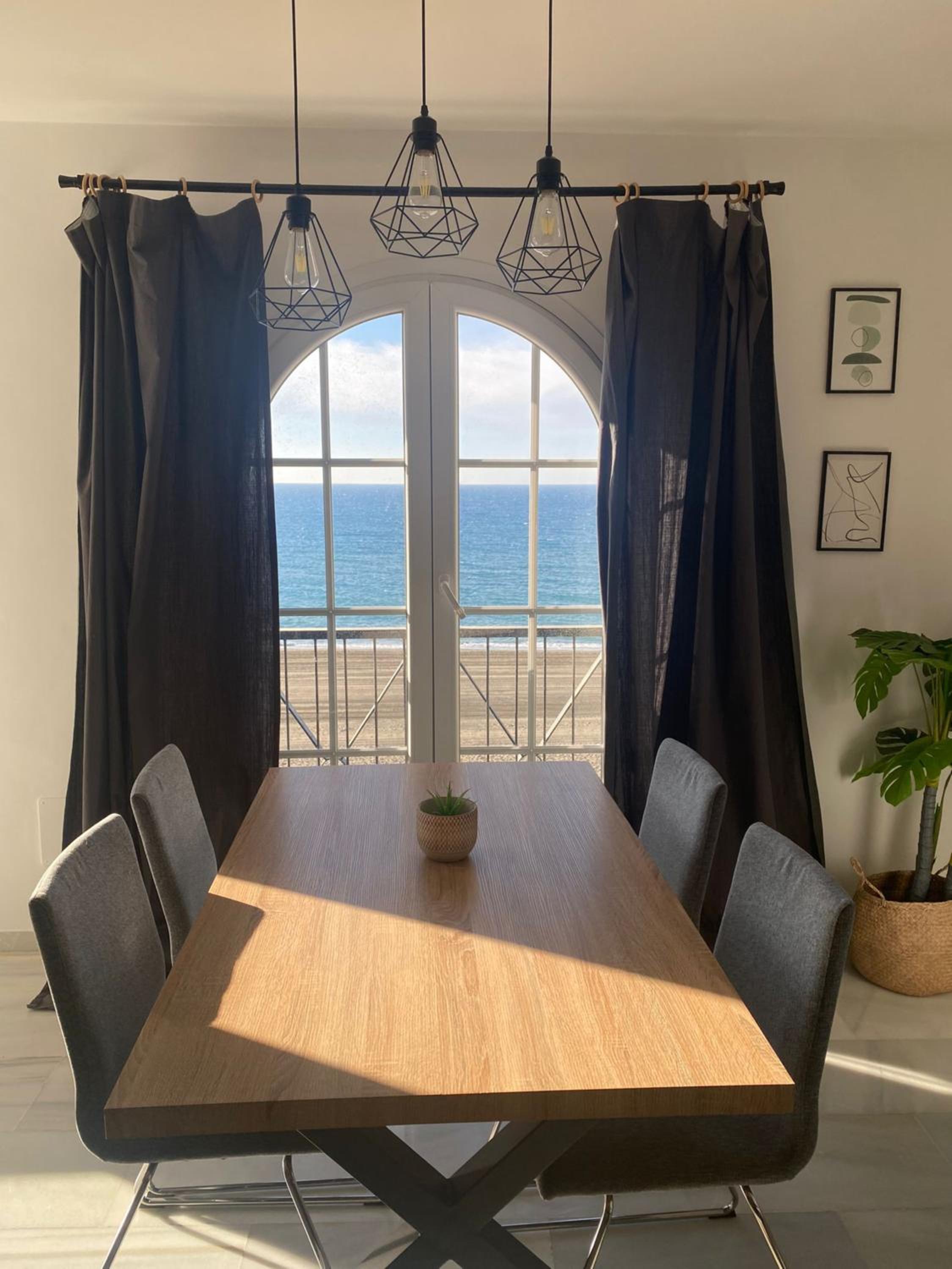 Apartamento con vista al mar