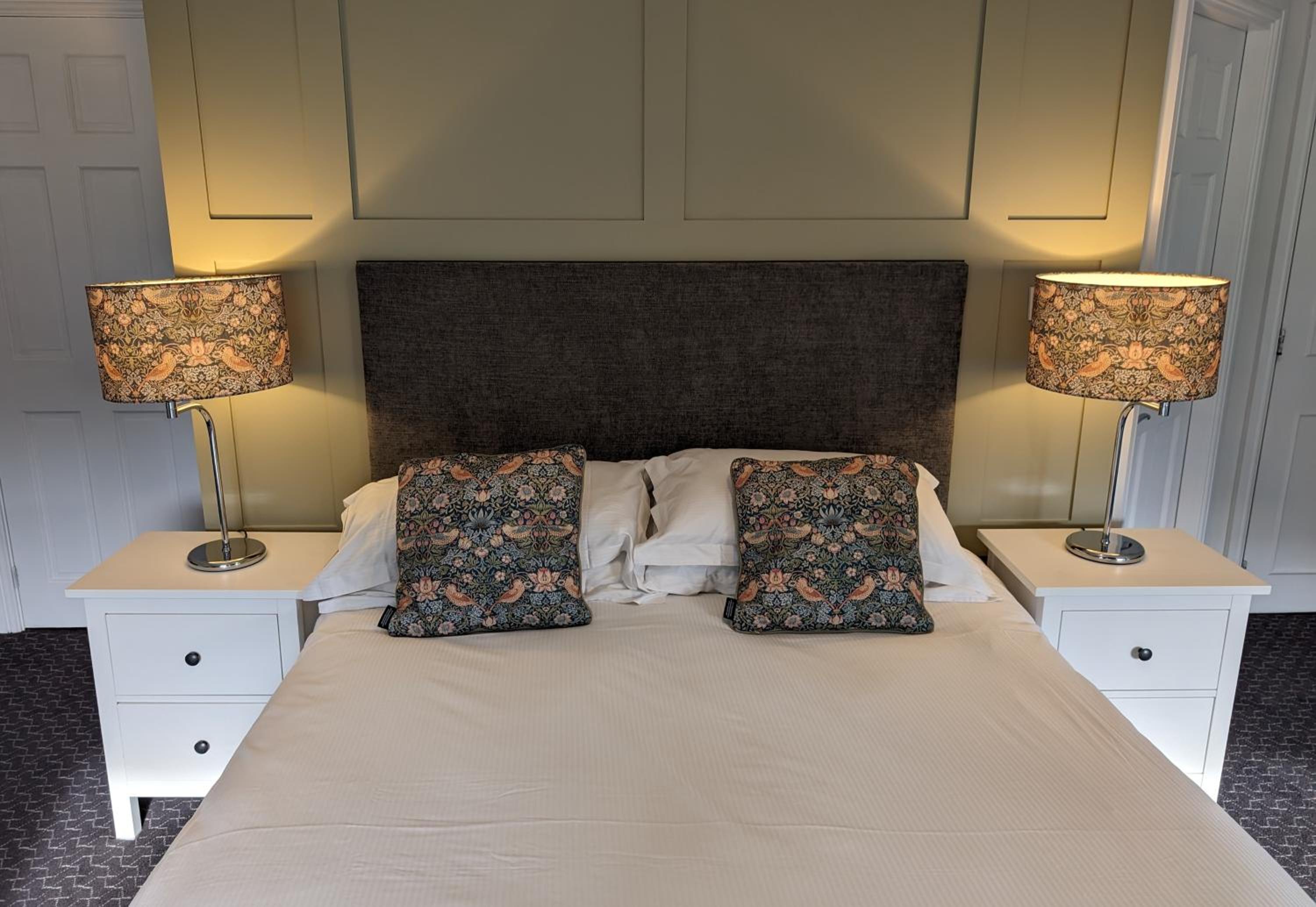 Large Double Room photo 1
