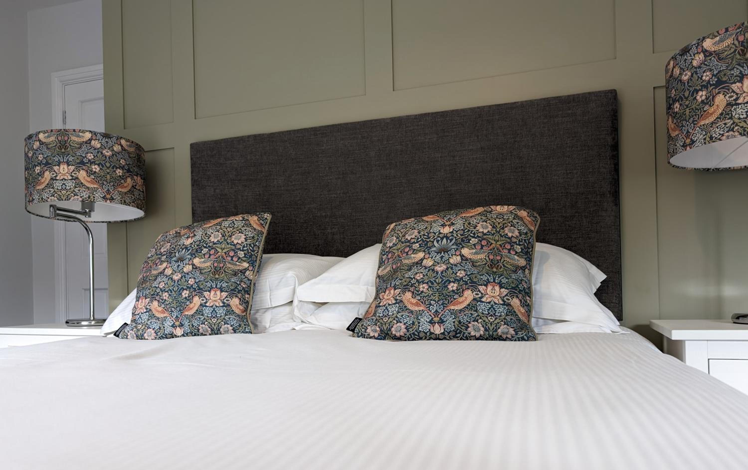 Large Double Room photo 1