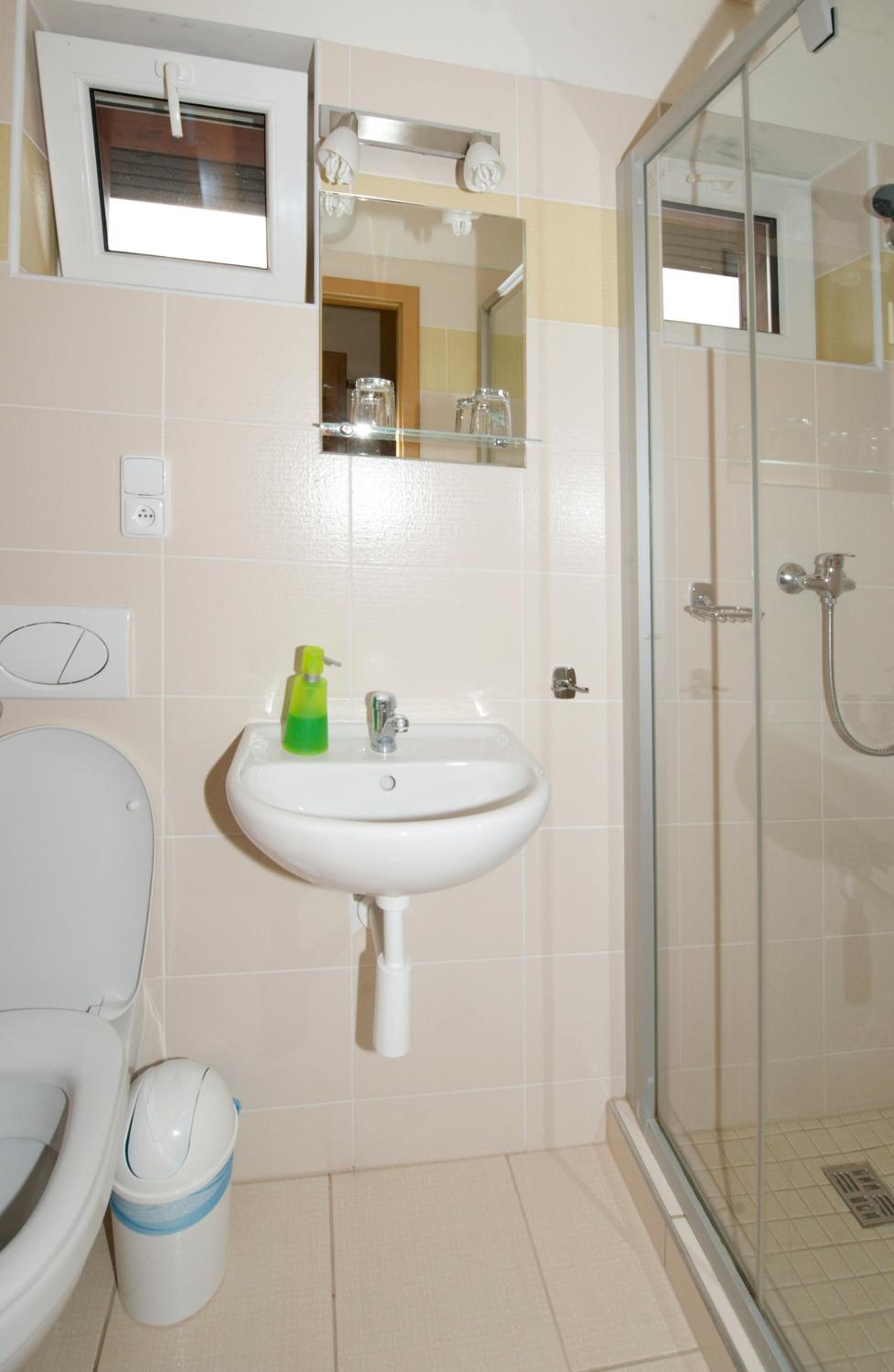 Standard Triple Studio - Photo 12