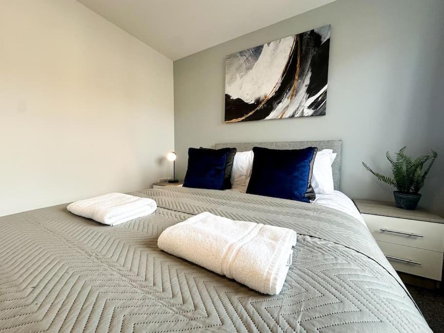 Two-Bedroom House photo 3