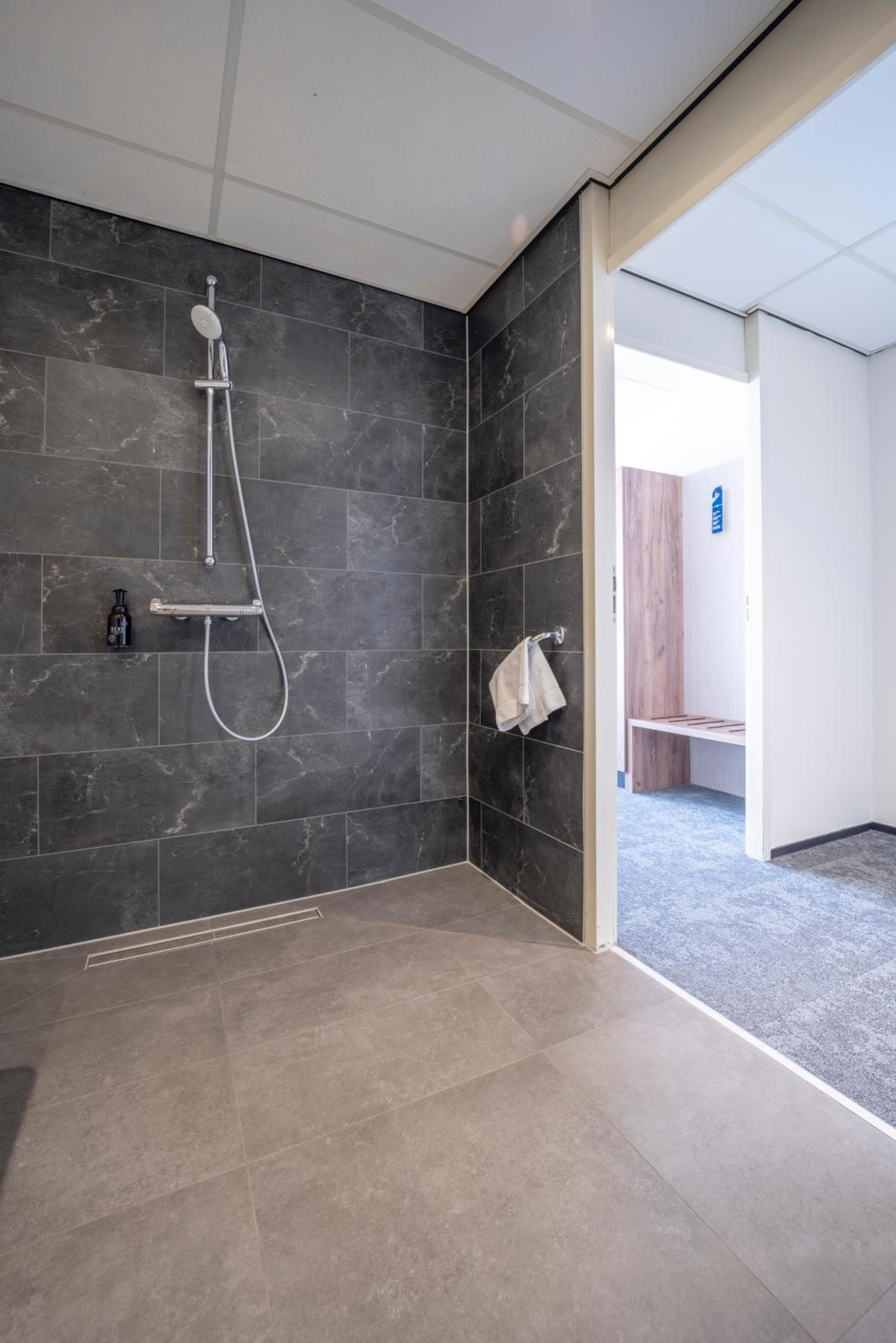 Double Room for Disabled Guests - Photo 4