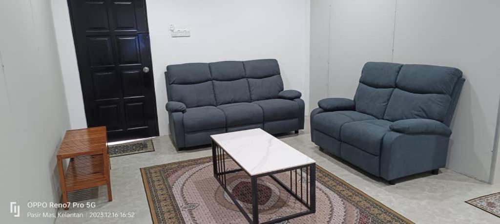 Two-Bedroom House photo 2