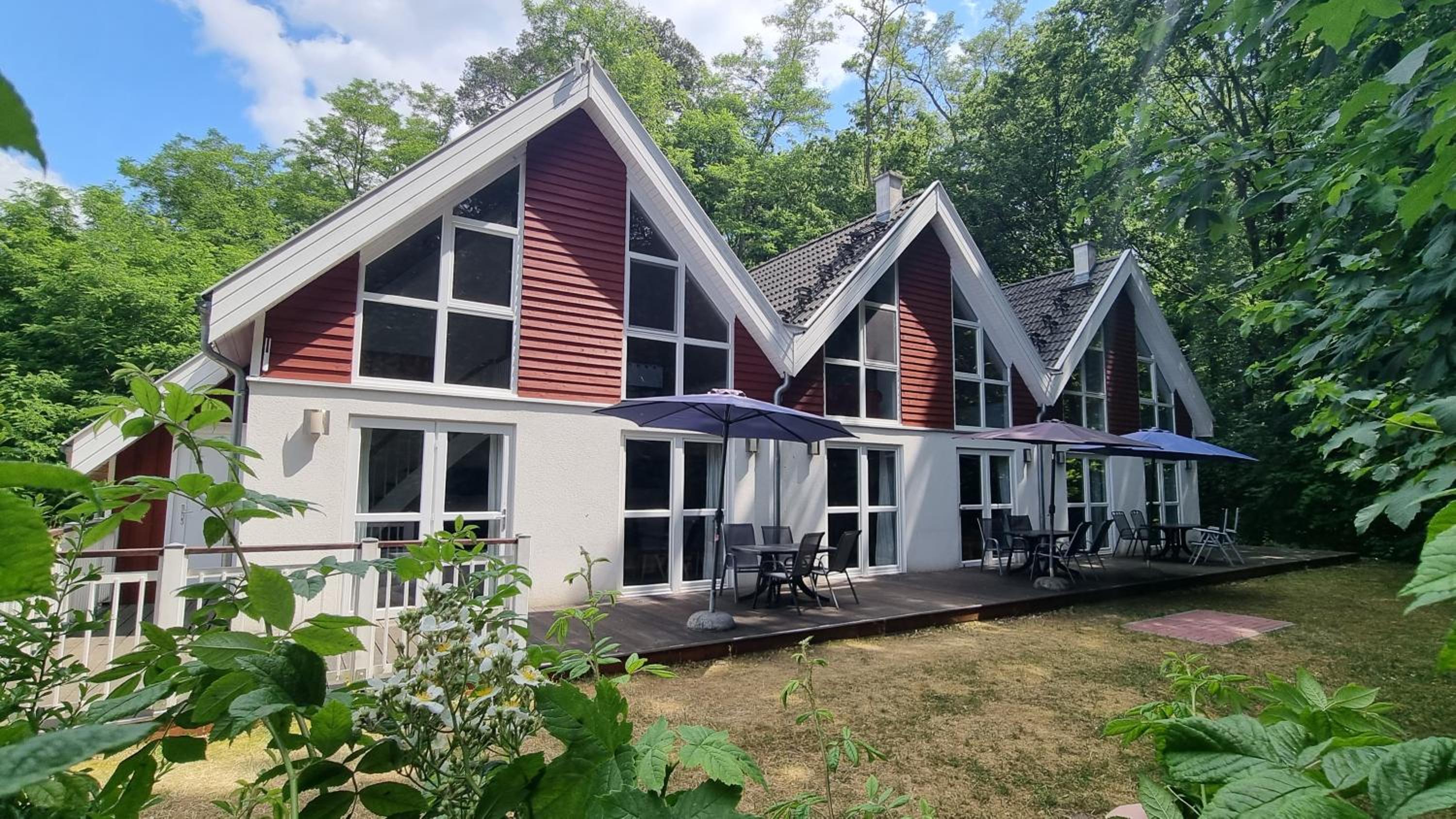 Familienhaus am Wald  (12 Erwachsene + 4 Kinder) photo 2