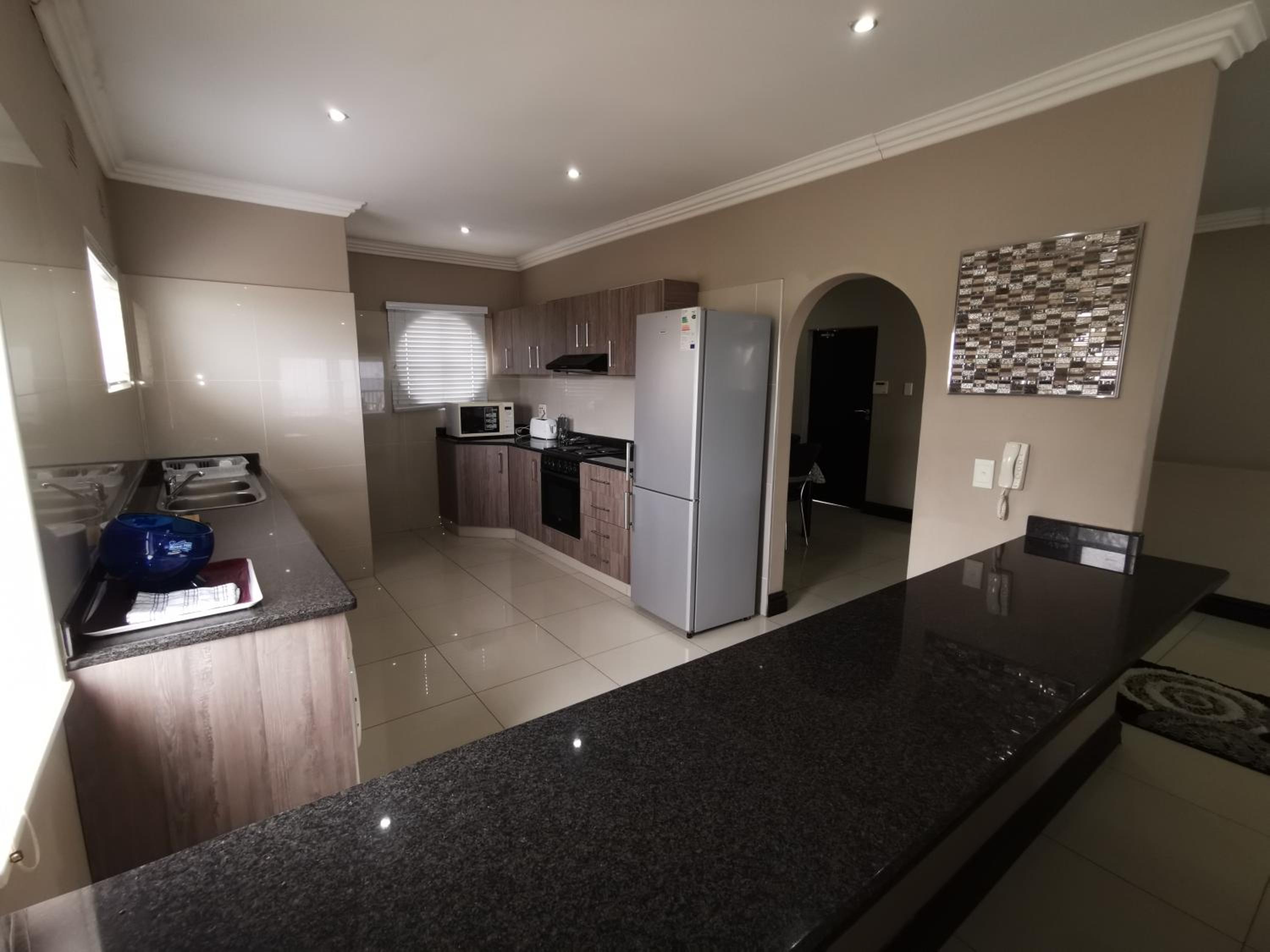 Apartment - Split Level - Photo 30