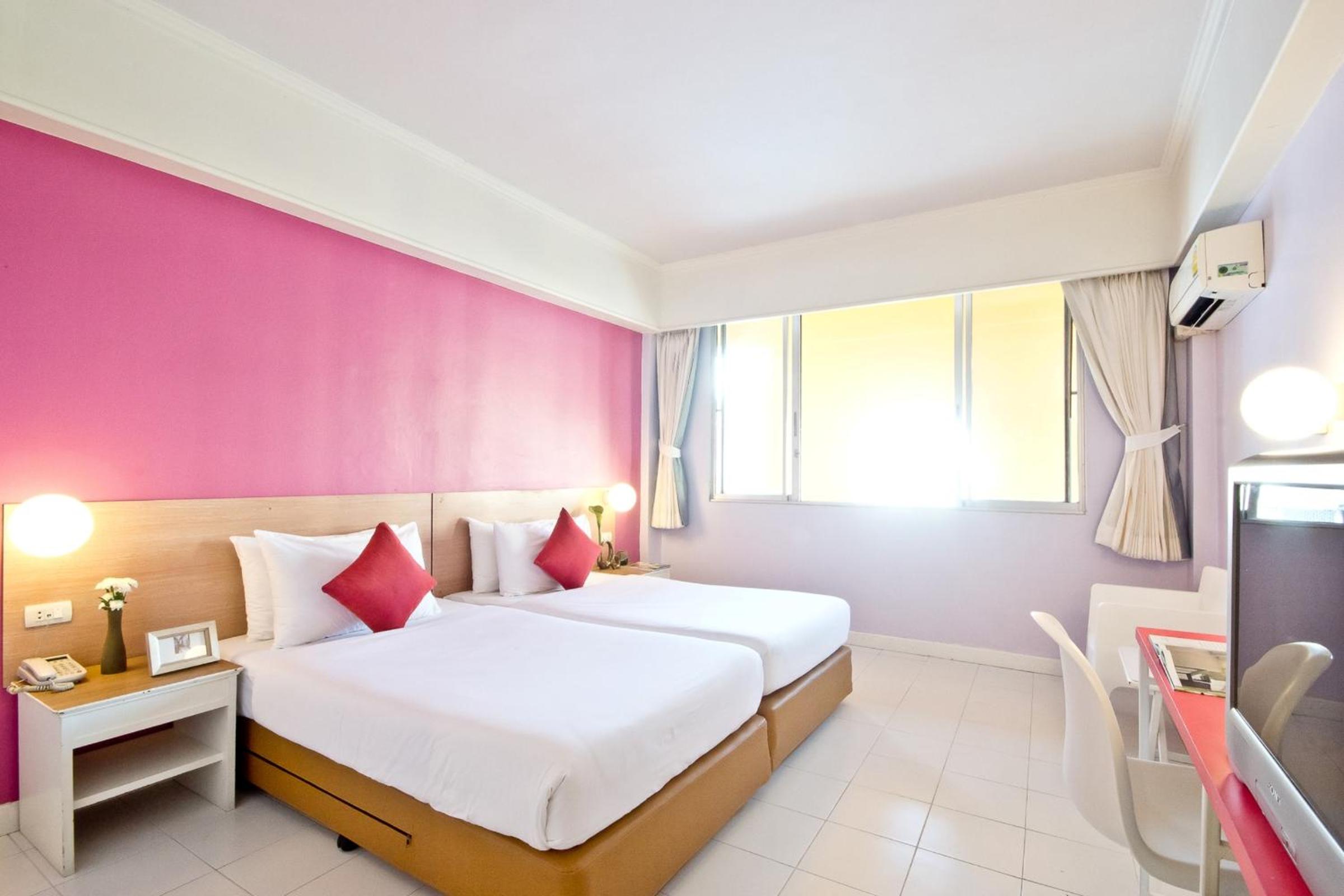 Standard Twin Room - Photo 5