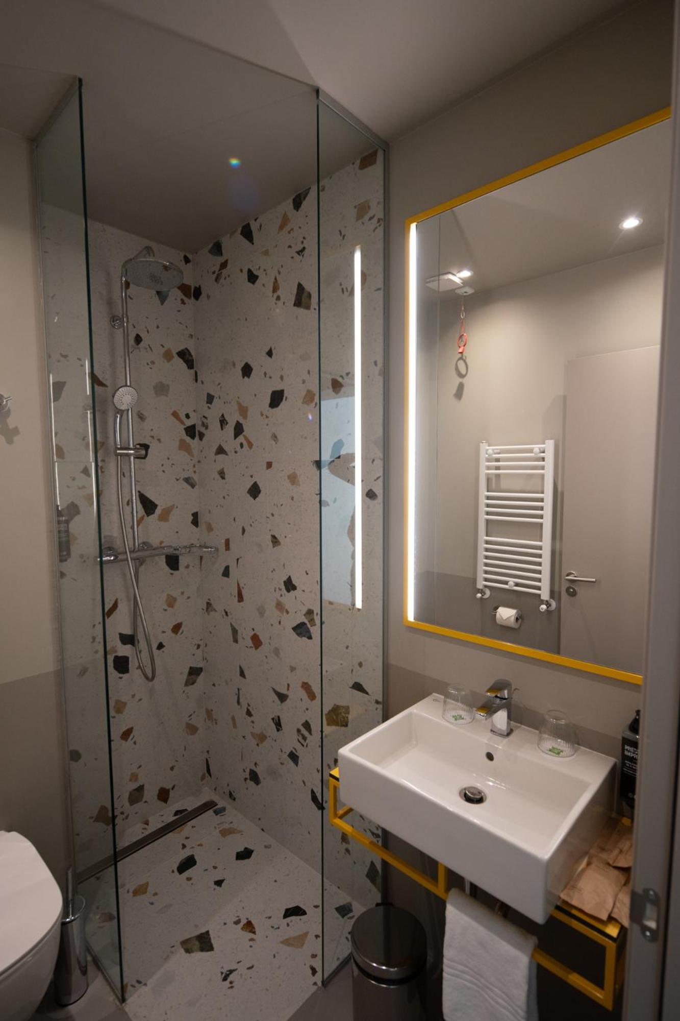 Superior Double Room - Photo 9