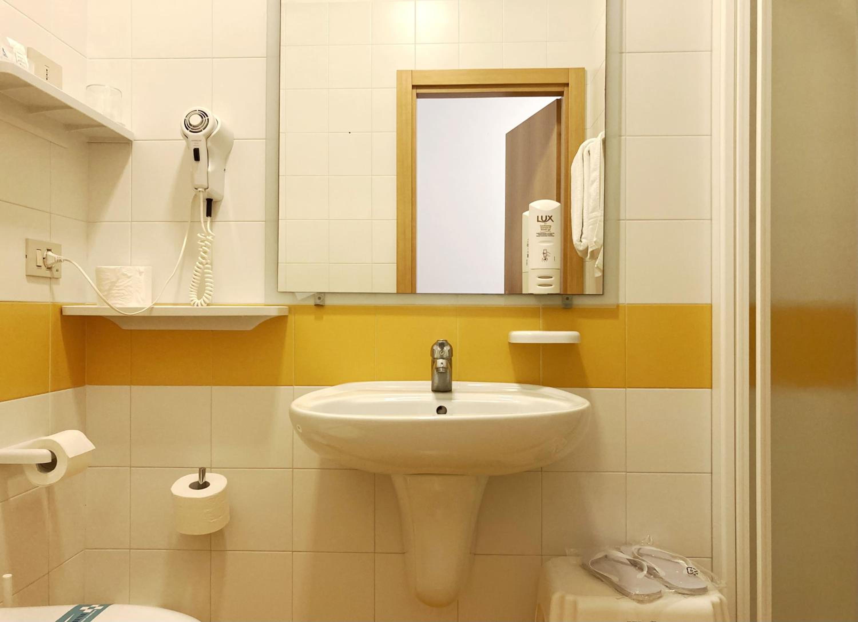 Single Room with Lateral Sea View photo 2