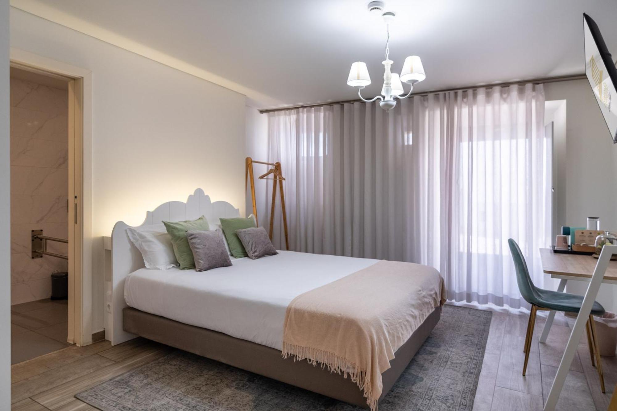 Budget Double Room - Photo 1