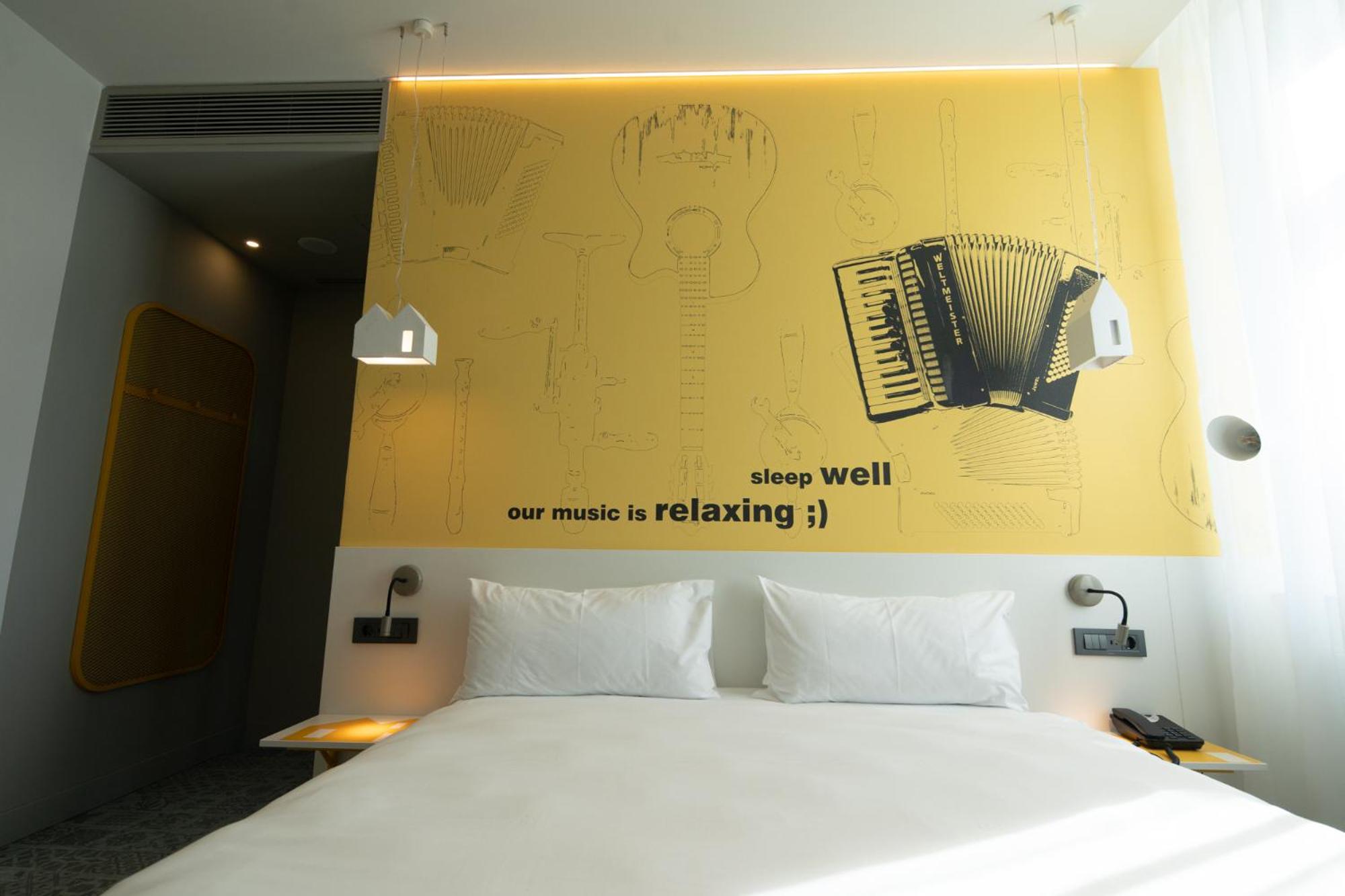 Standard Double Room - Photo 2