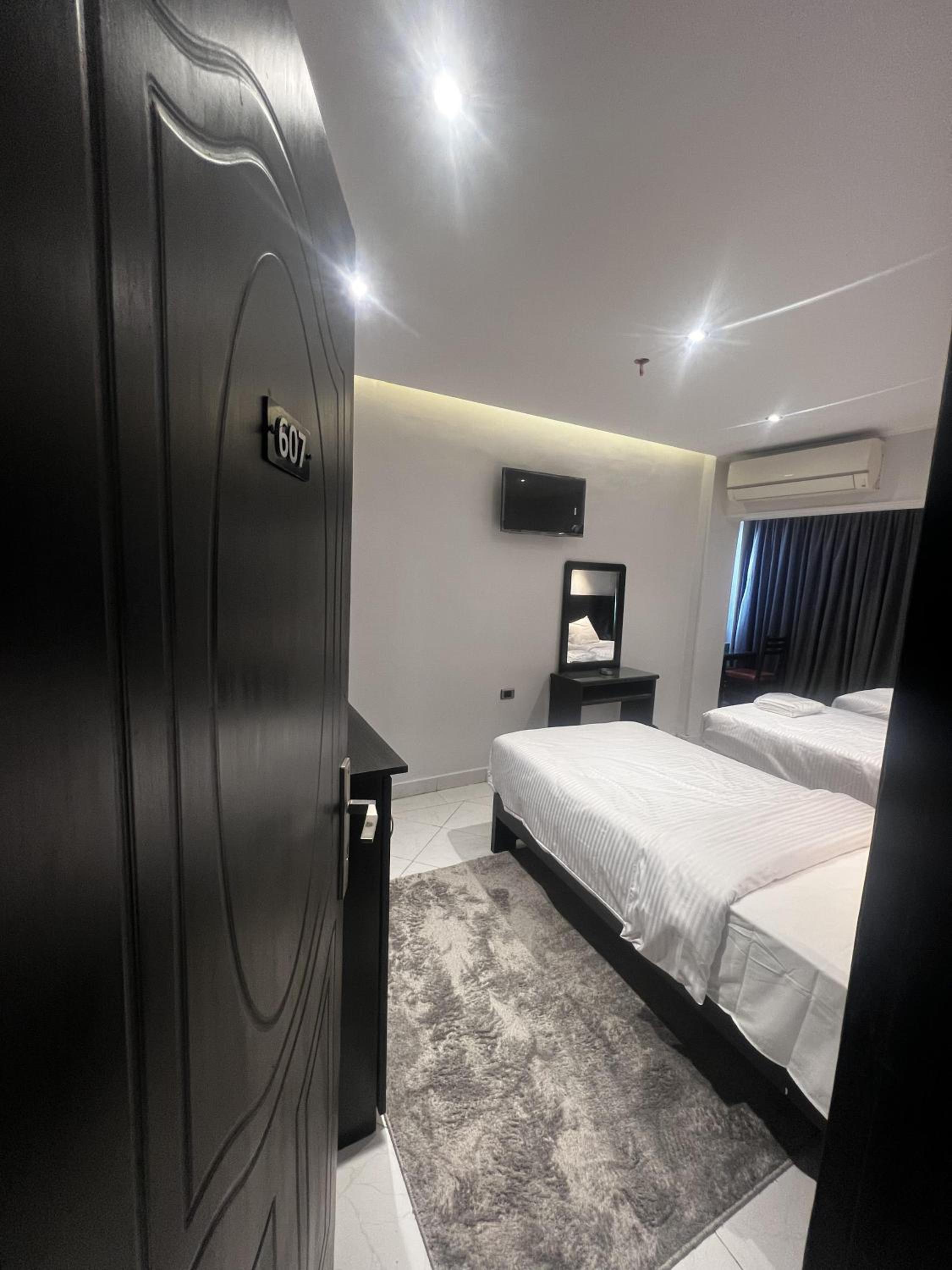 Deluxe Triple Room photo 3