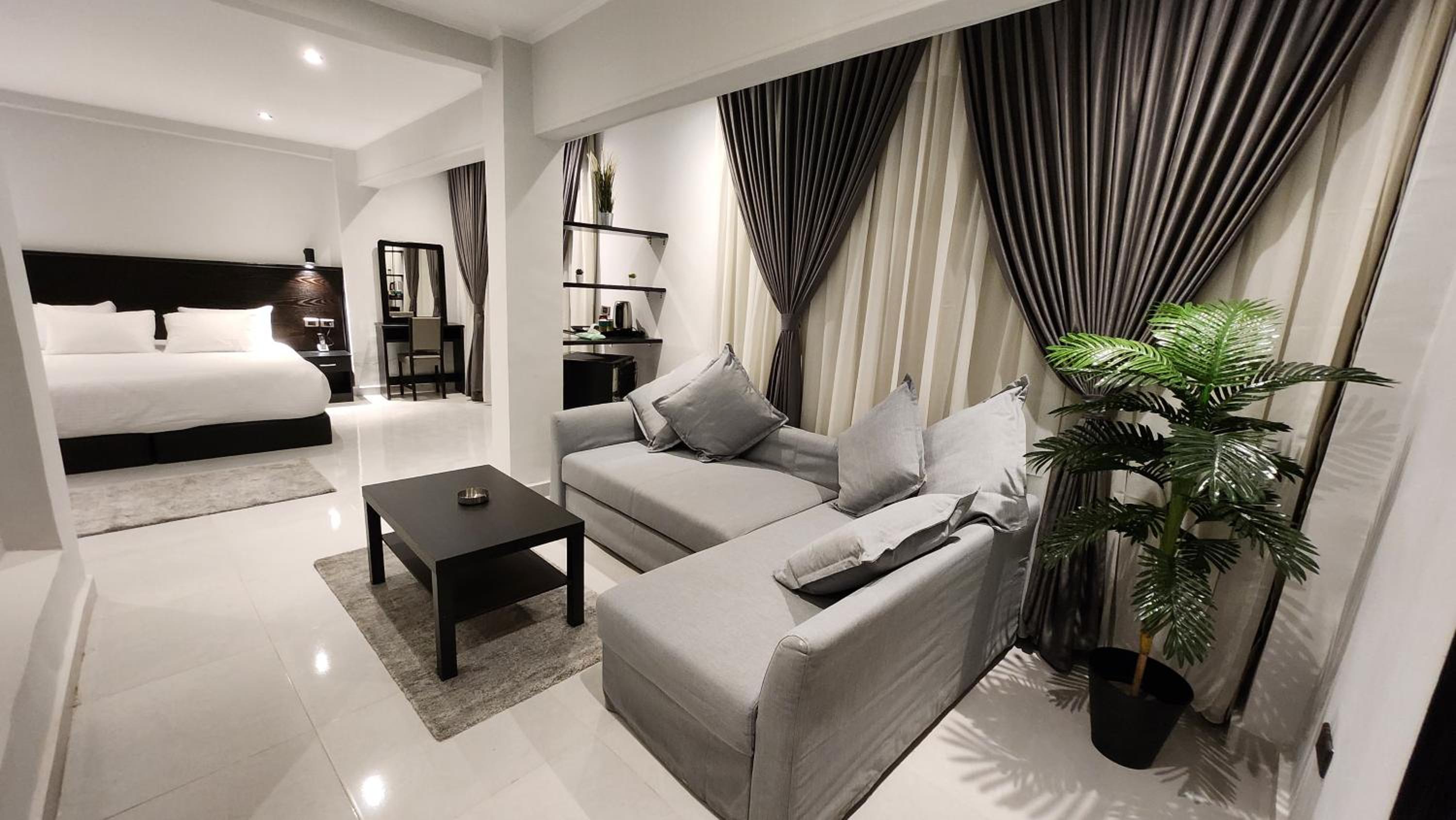 Executive Suite photo 2