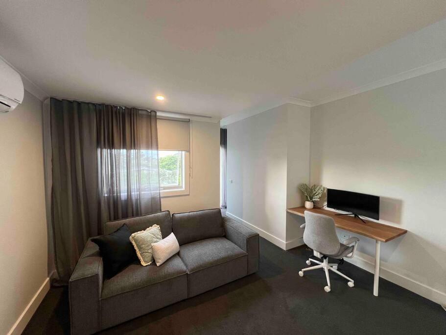 Four-Bedroom House photo 1