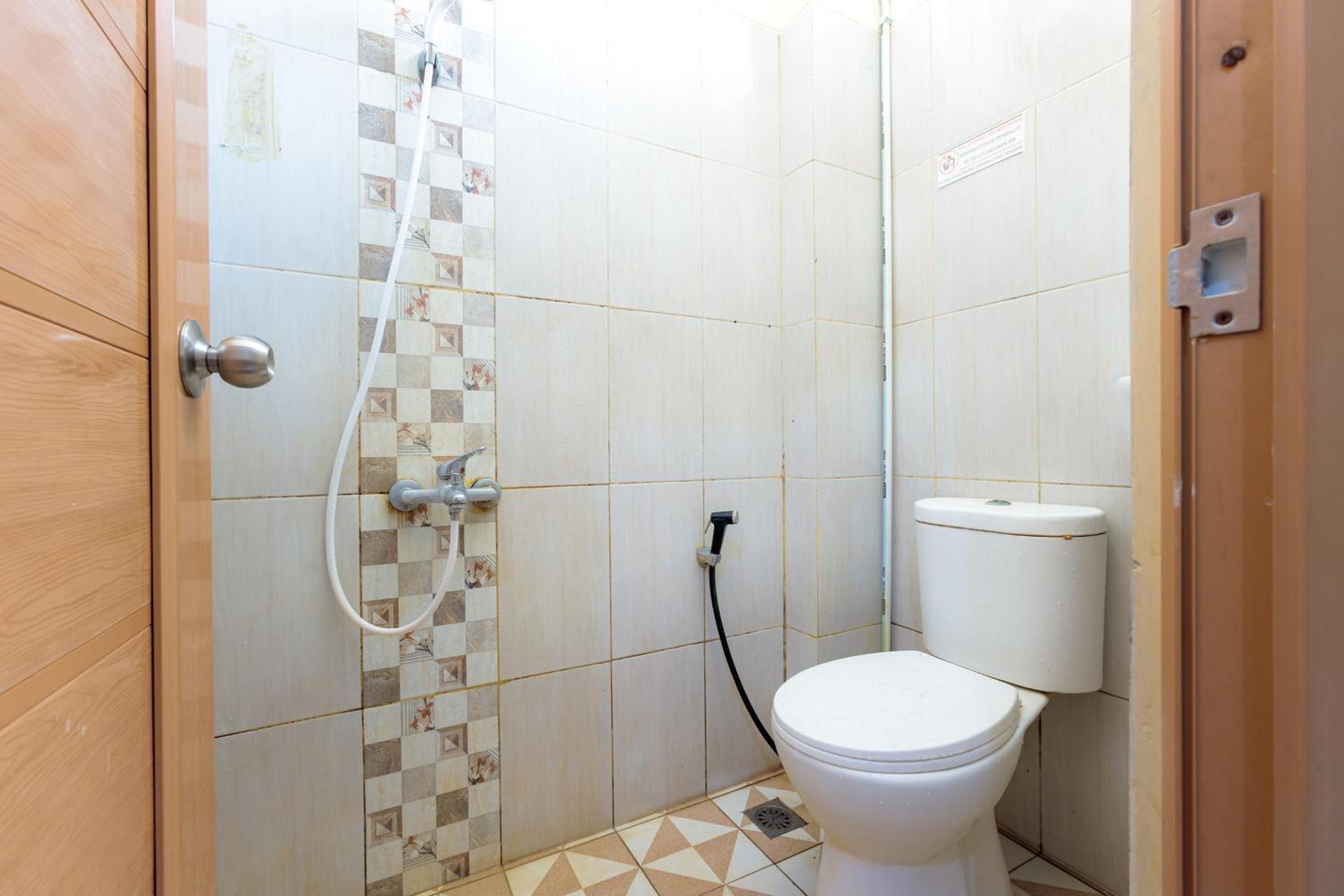 Standard Double Room - Photo 4