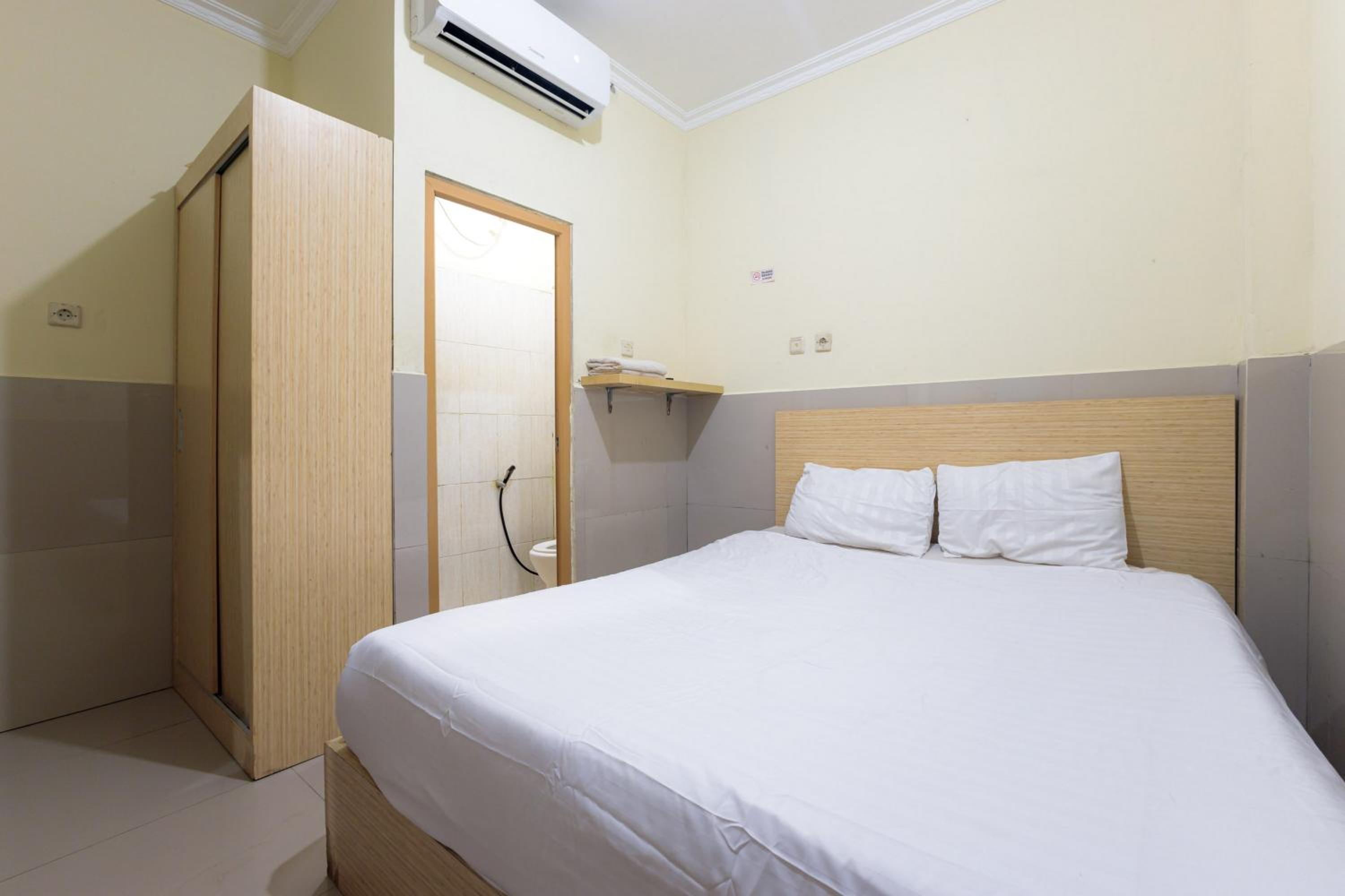 Standard Double Room - Photo 1