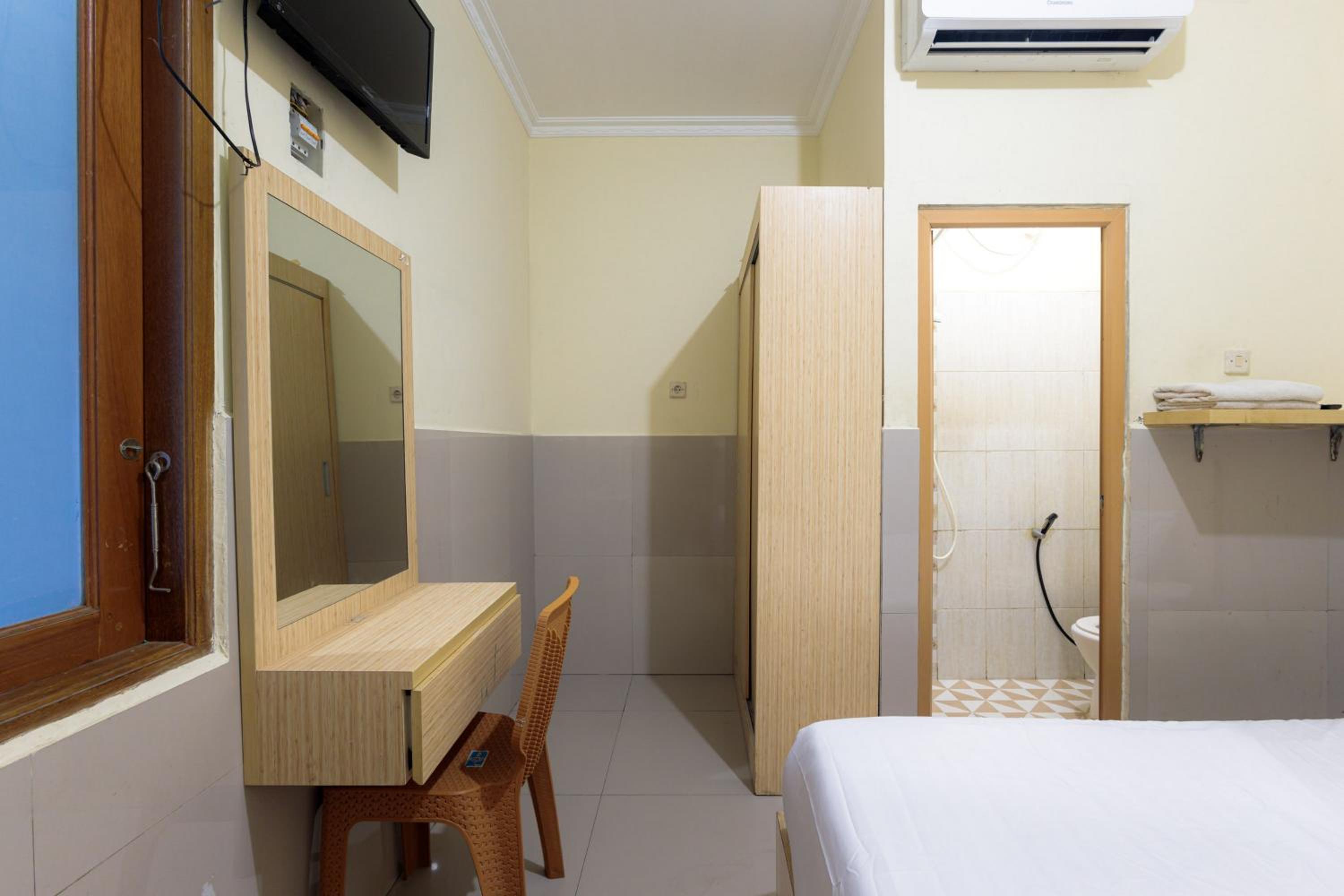 Standard Double Room - Photo 6